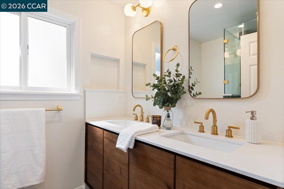 Detail Gallery Image 17 of 33 For 141 Del Mar Dr., Salinas,  CA 93901 - 3 Beds | 2 Baths