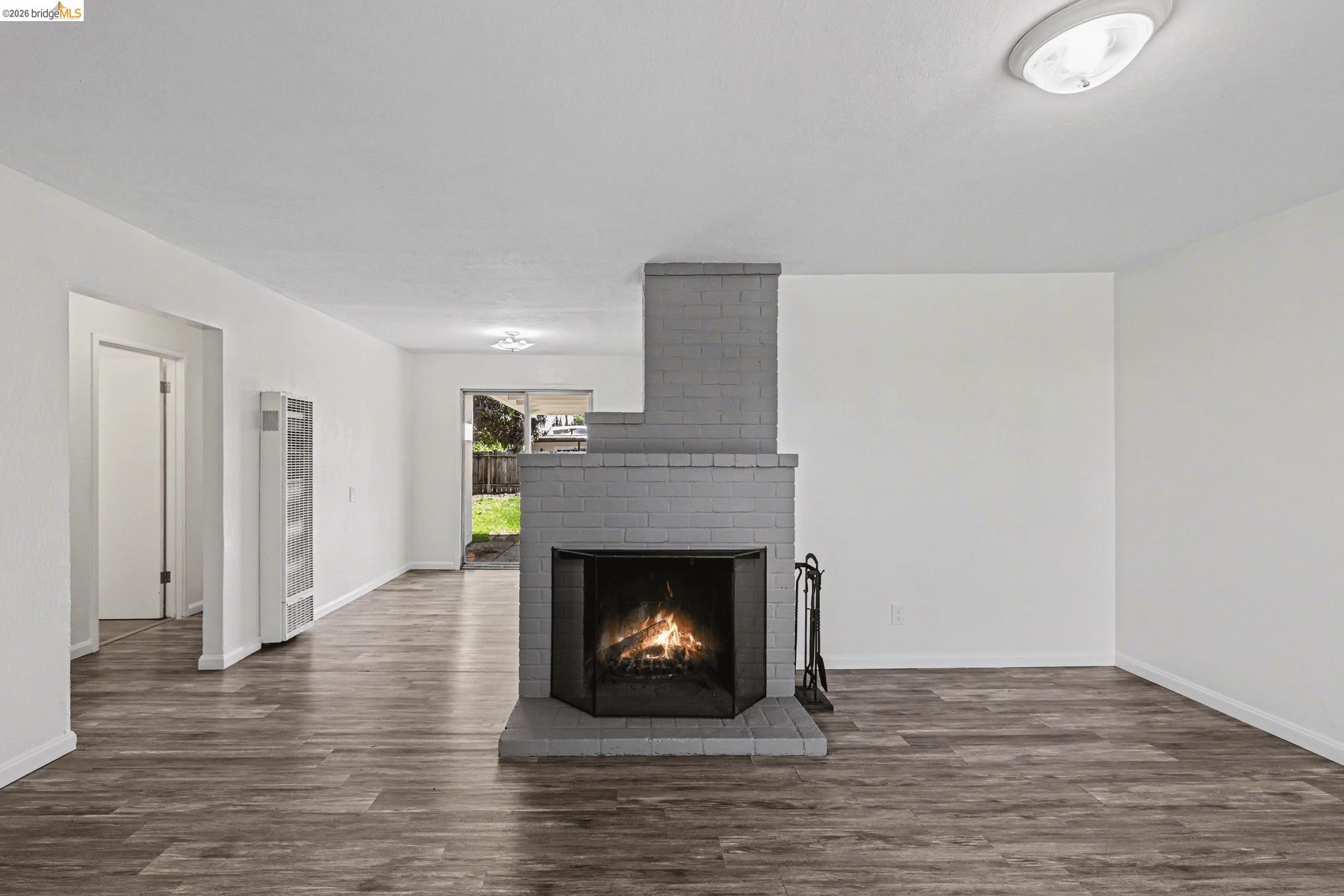 Detail Gallery Image 7 of 26 For 2721 Capistrano St, Antioch,  CA 94509 - 3 Beds | 1 Baths