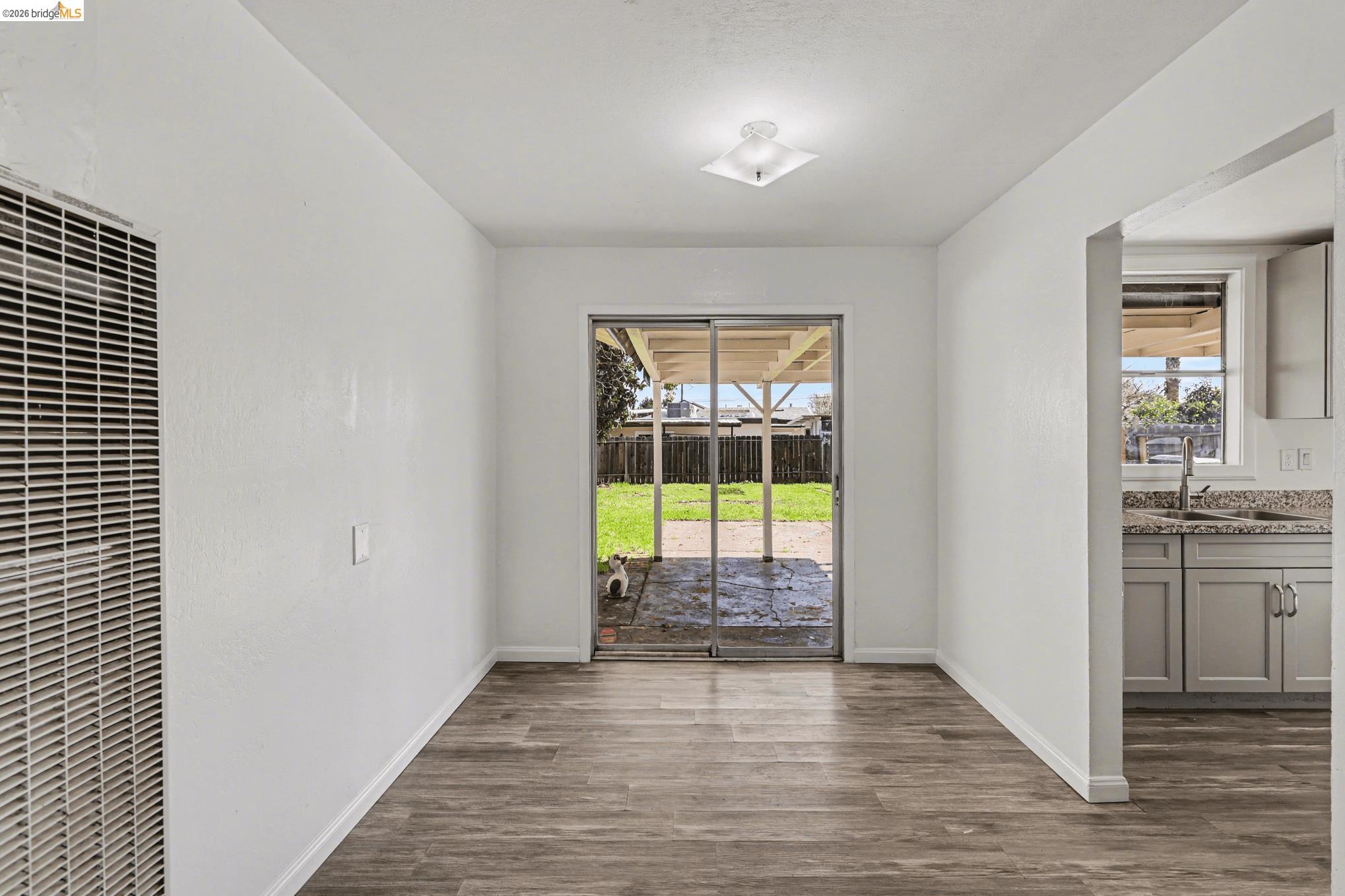 Detail Gallery Image 8 of 26 For 2721 Capistrano St, Antioch,  CA 94509 - 3 Beds | 1 Baths