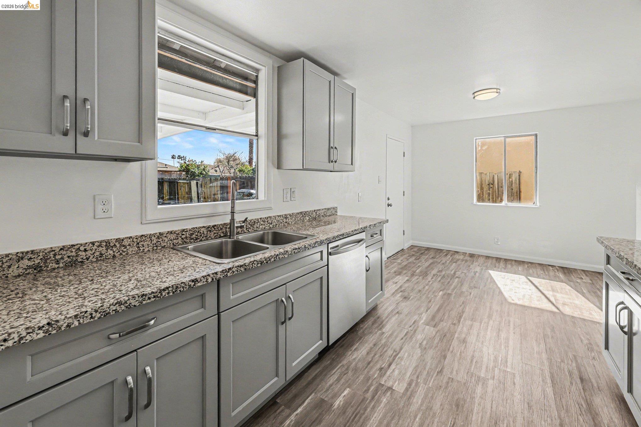 Detail Gallery Image 9 of 26 For 2721 Capistrano St, Antioch,  CA 94509 - 3 Beds | 1 Baths