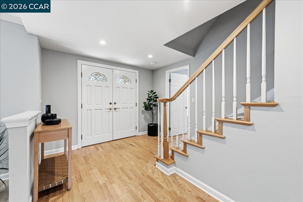 Detail Gallery Image 3 of 38 For 109 Posada Ct, San Ramon,  CA 94583 - 4 Beds | 2/1 Baths