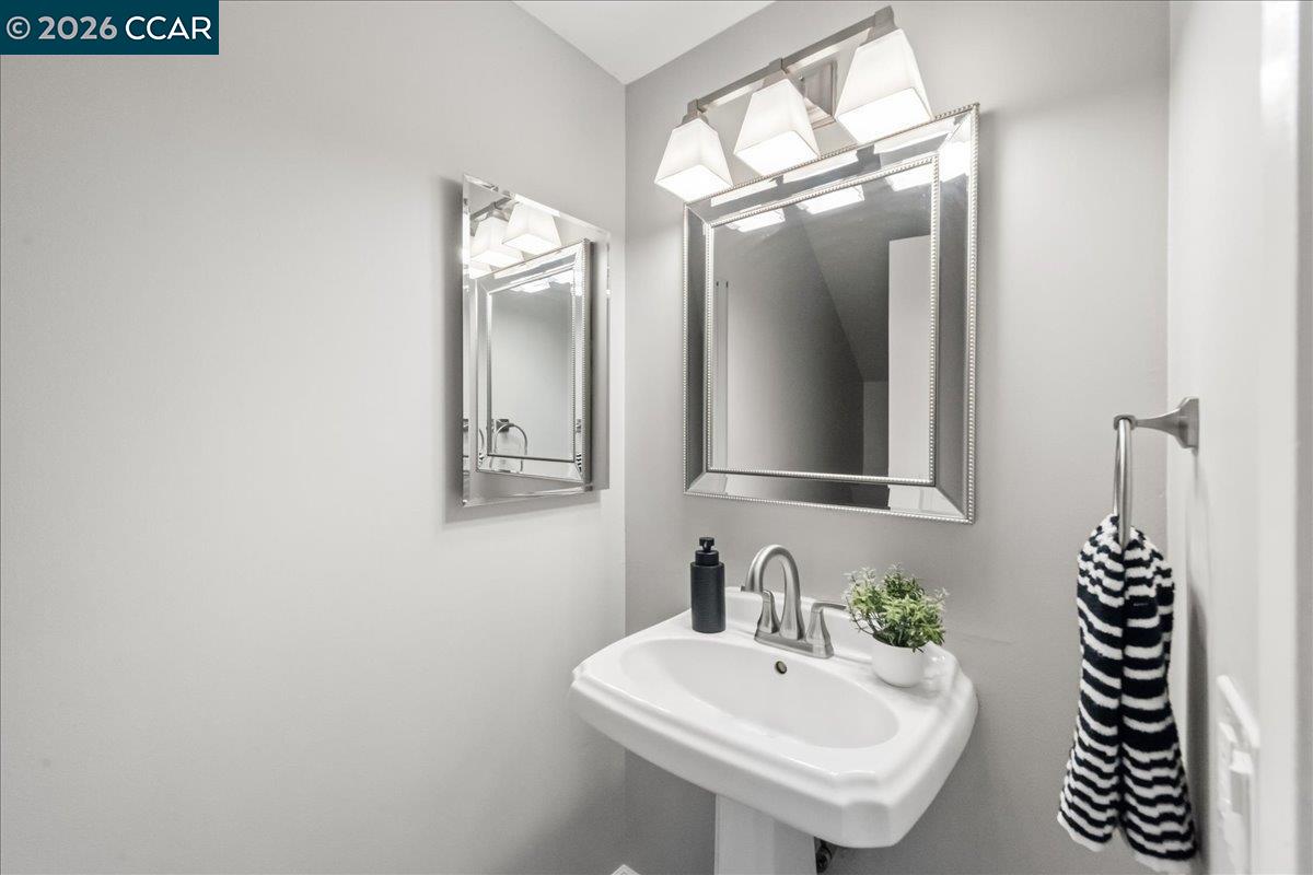 Detail Gallery Image 7 of 38 For 109 Posada Ct, San Ramon,  CA 94583 - 4 Beds | 2/1 Baths