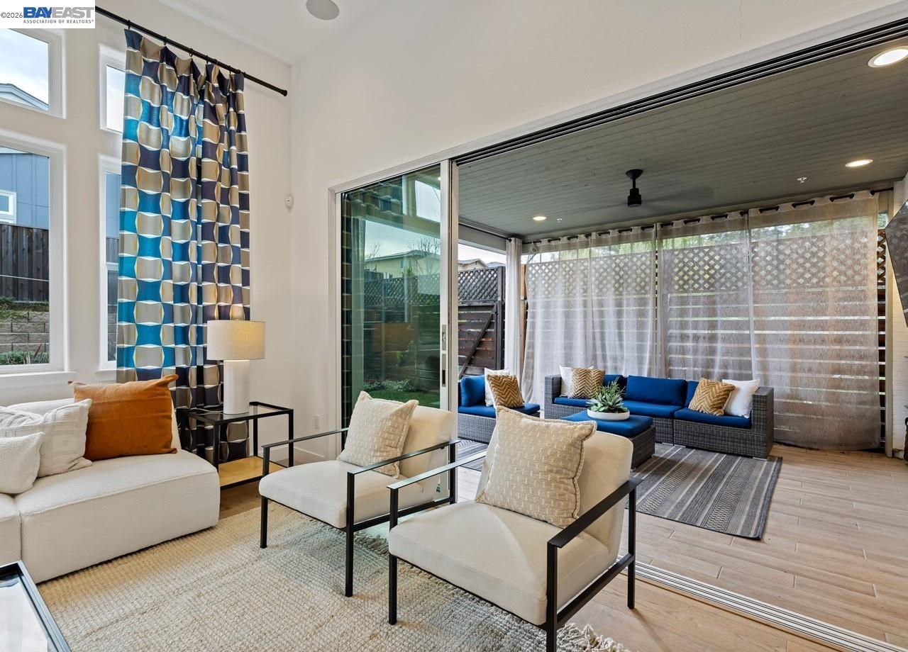 Detail Gallery Image 23 of 60 For 580 Boyd Rd, Pleasant Hill,  CA 94523 - 5 Beds | 4/1 Baths