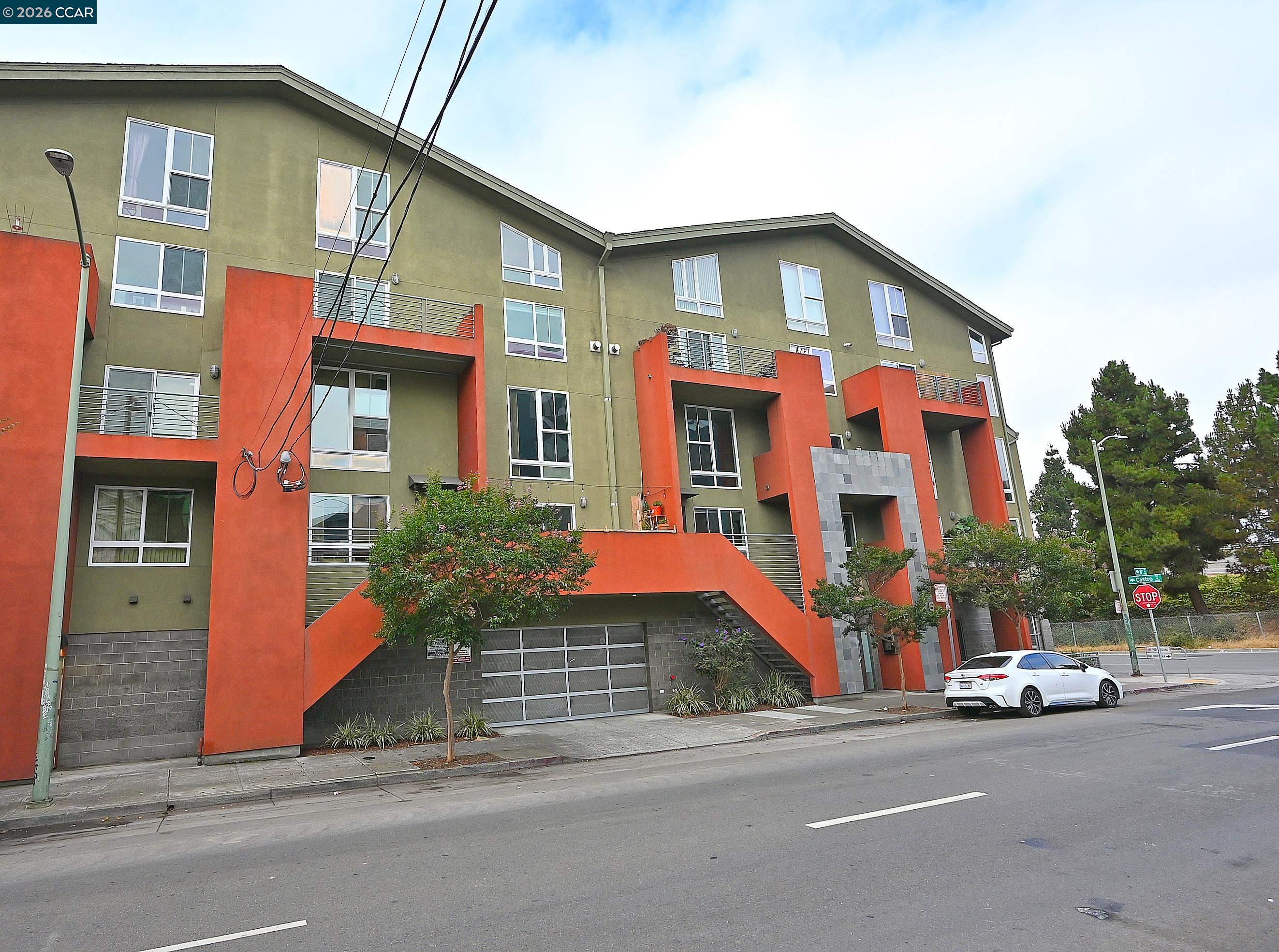 Photo #3: 41125634 Listing: Photo #3