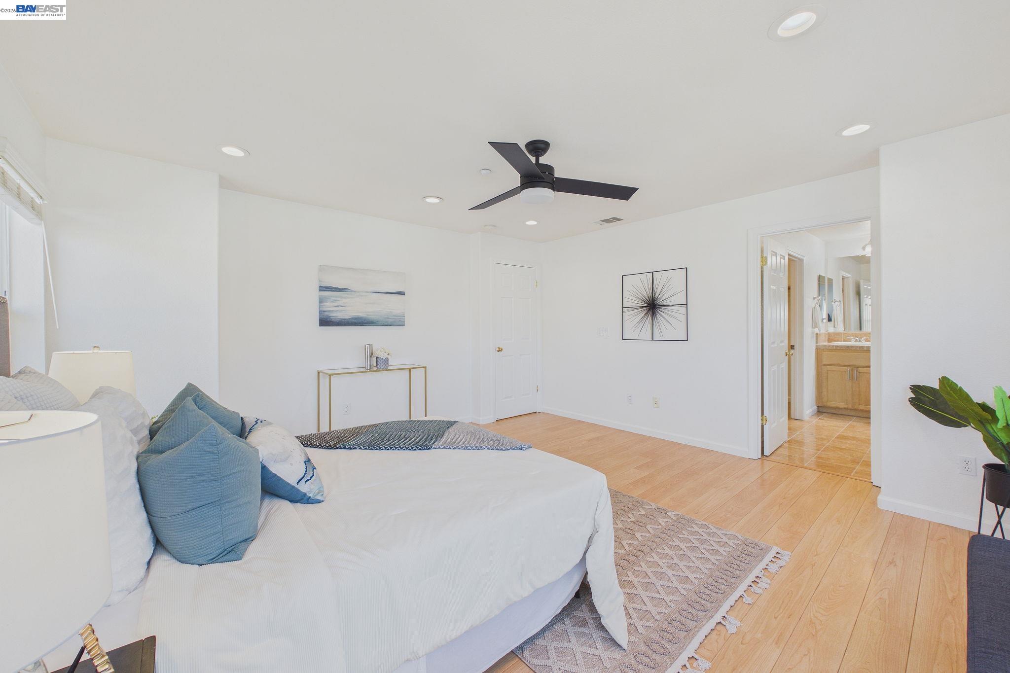 Photo #30: 41125637 Listing: Photo #30