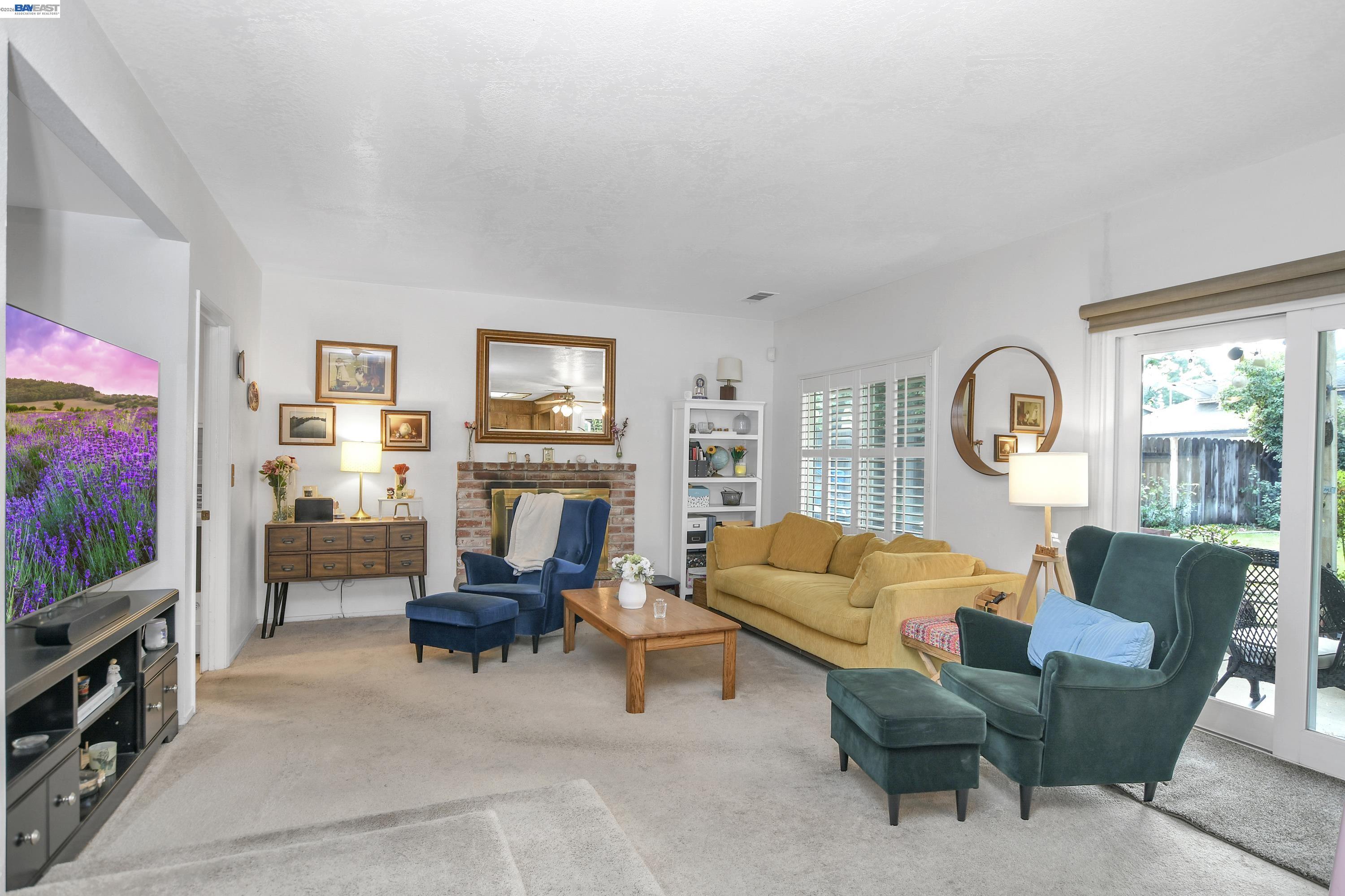 Detail Gallery Image 5 of 29 For 2316 Otto Dr, Stockton,  CA 95209 - 4 Beds | 2/1 Baths