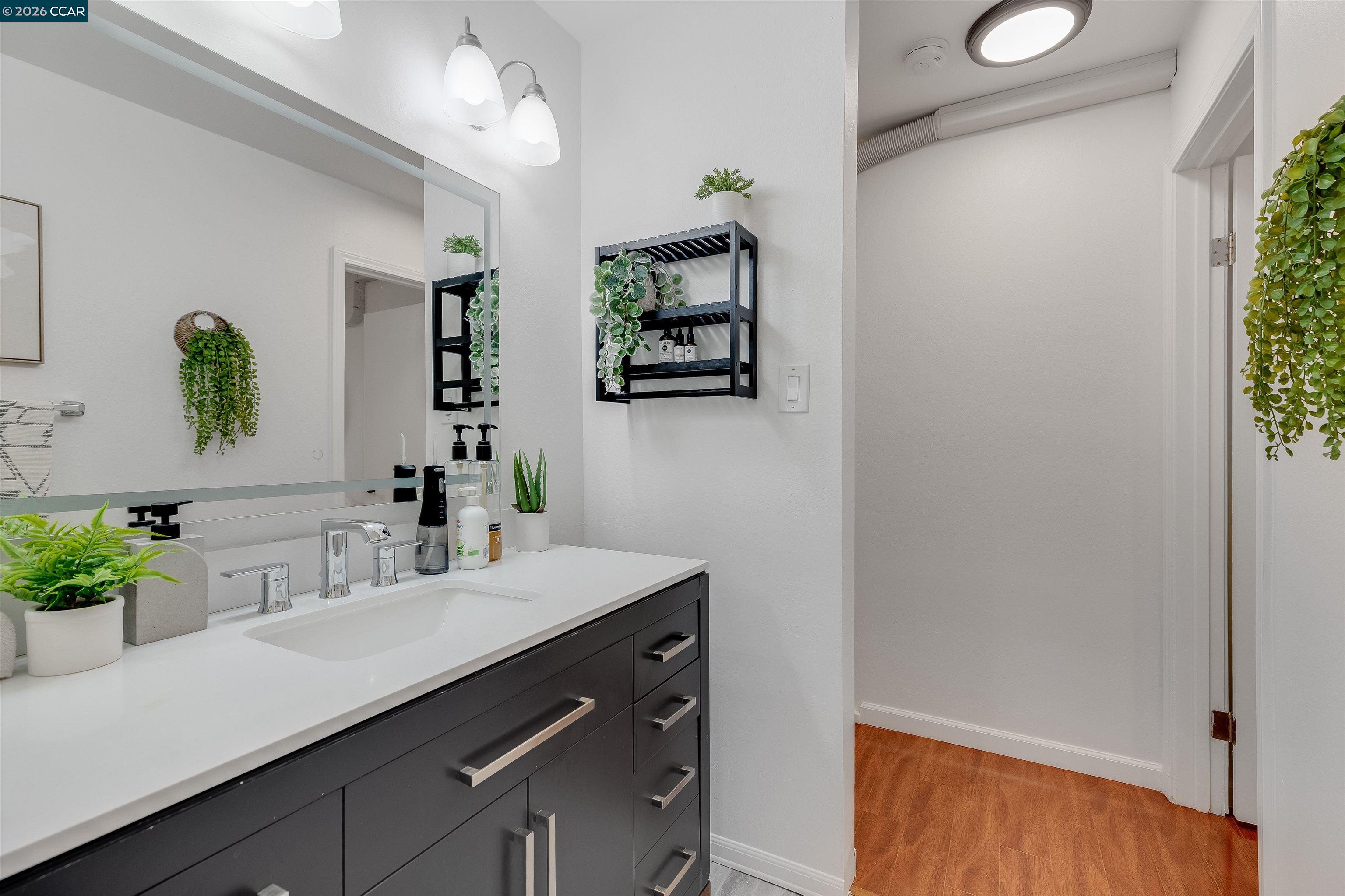 Photo #33: 41125639 Listing: Photo #33