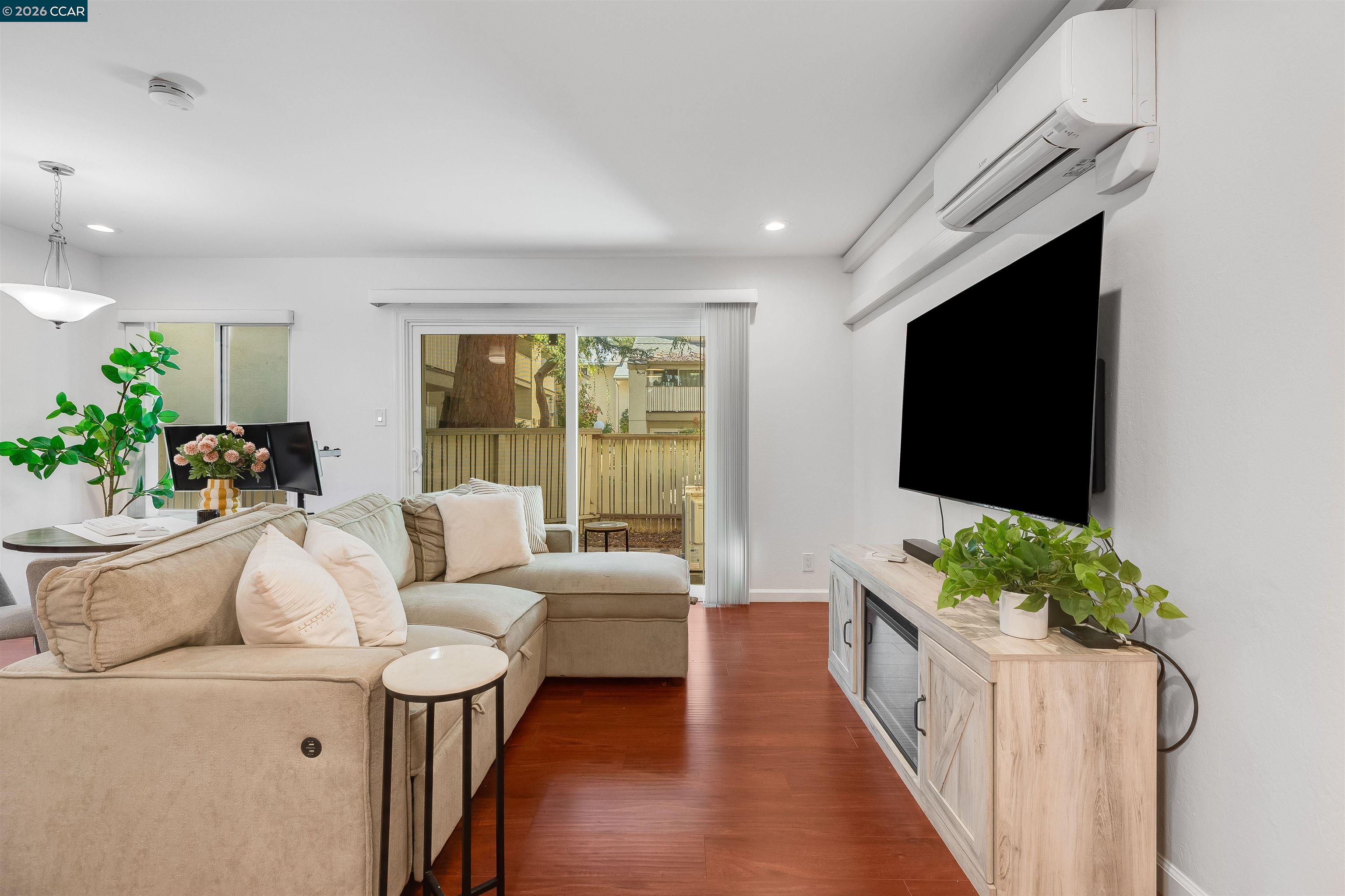 Photo #10: 41125639 Listing: Photo #10