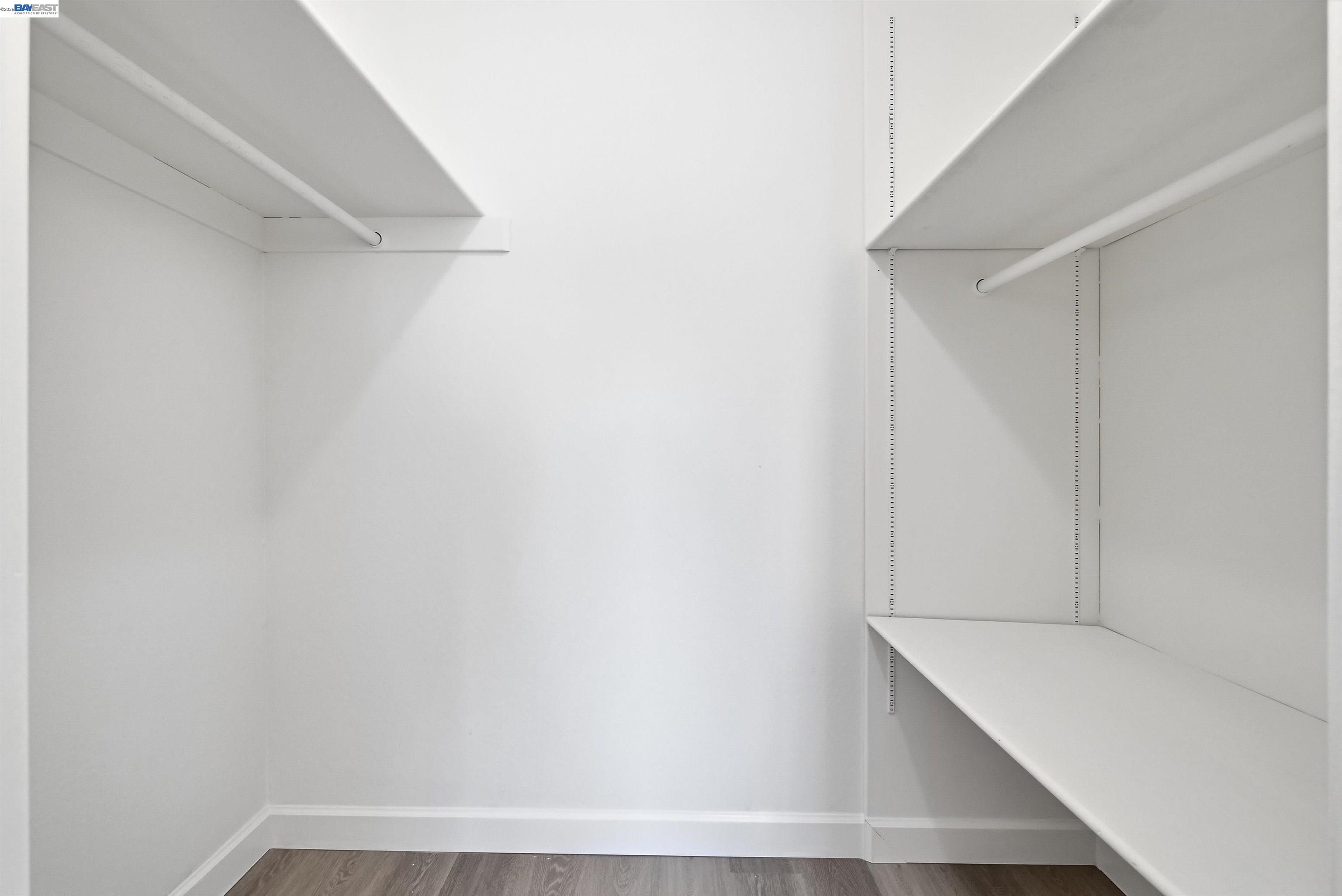 Detail Gallery Image 17 of 60 For 536 Golf Club Rd, Pleasant Hill,  CA 94523 - 3 Beds | 3 Baths