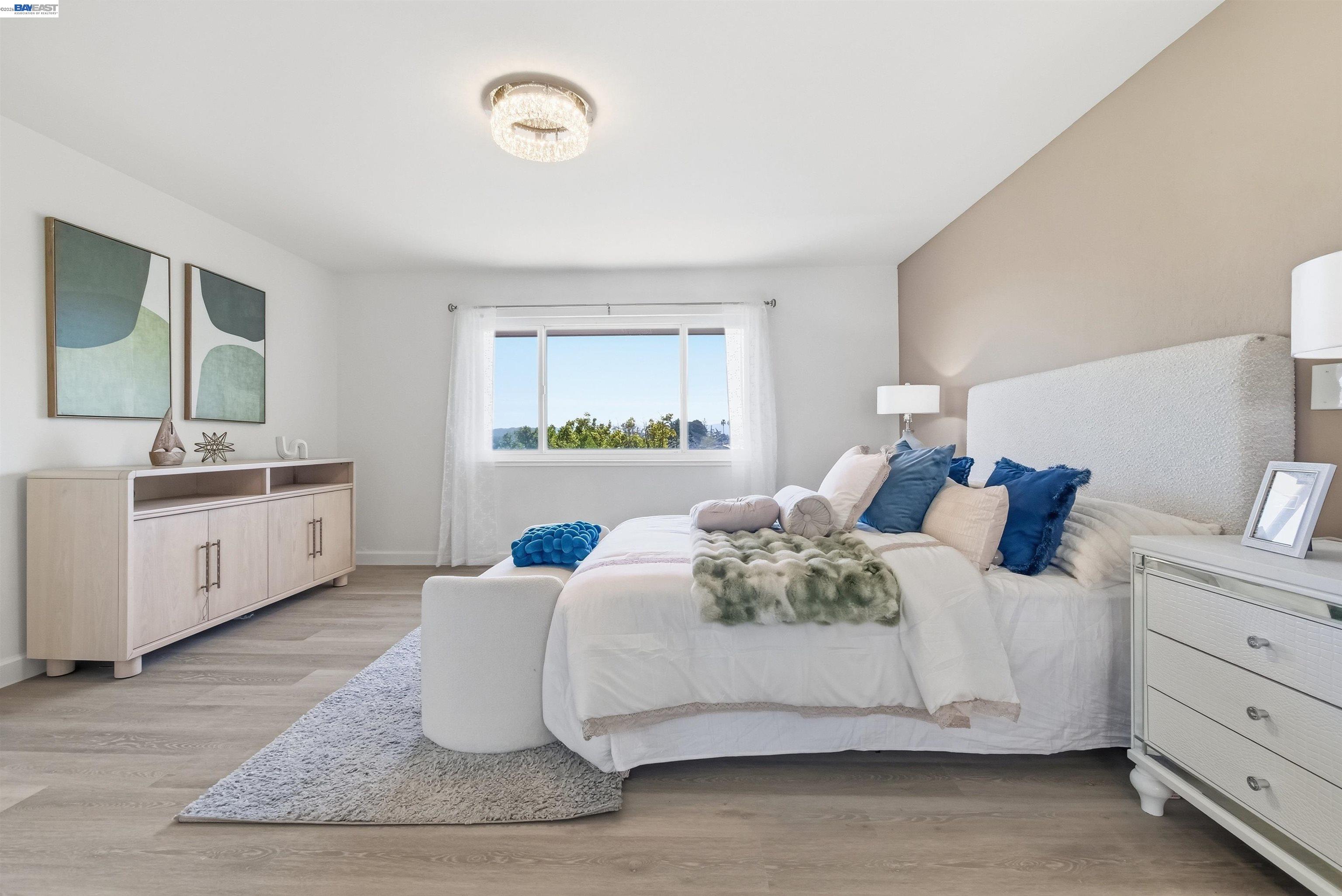 Detail Gallery Image 28 of 60 For 536 Golf Club Rd, Pleasant Hill,  CA 94523 - 3 Beds | 3 Baths