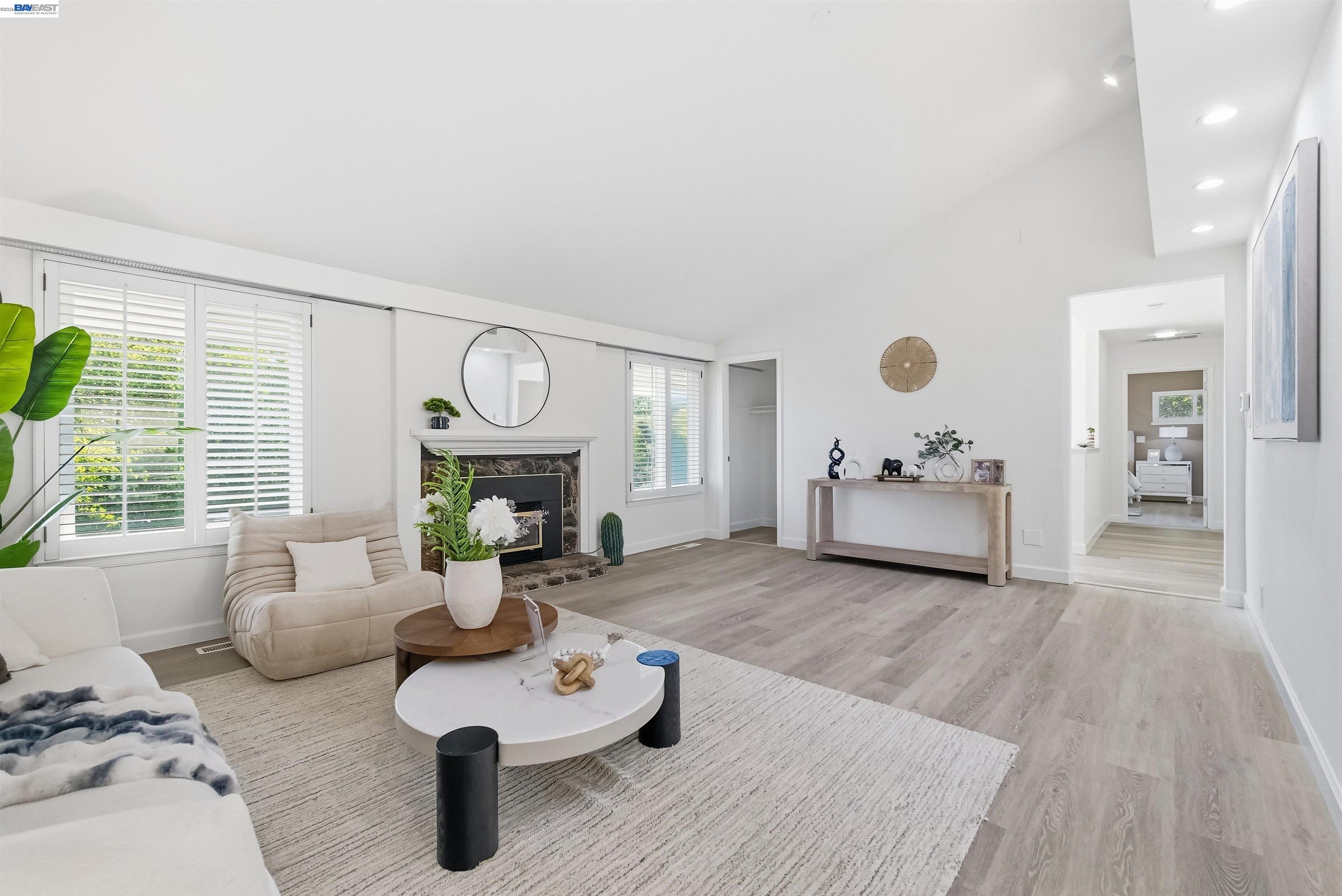 Detail Gallery Image 33 of 60 For 536 Golf Club Rd, Pleasant Hill,  CA 94523 - 3 Beds | 3 Baths