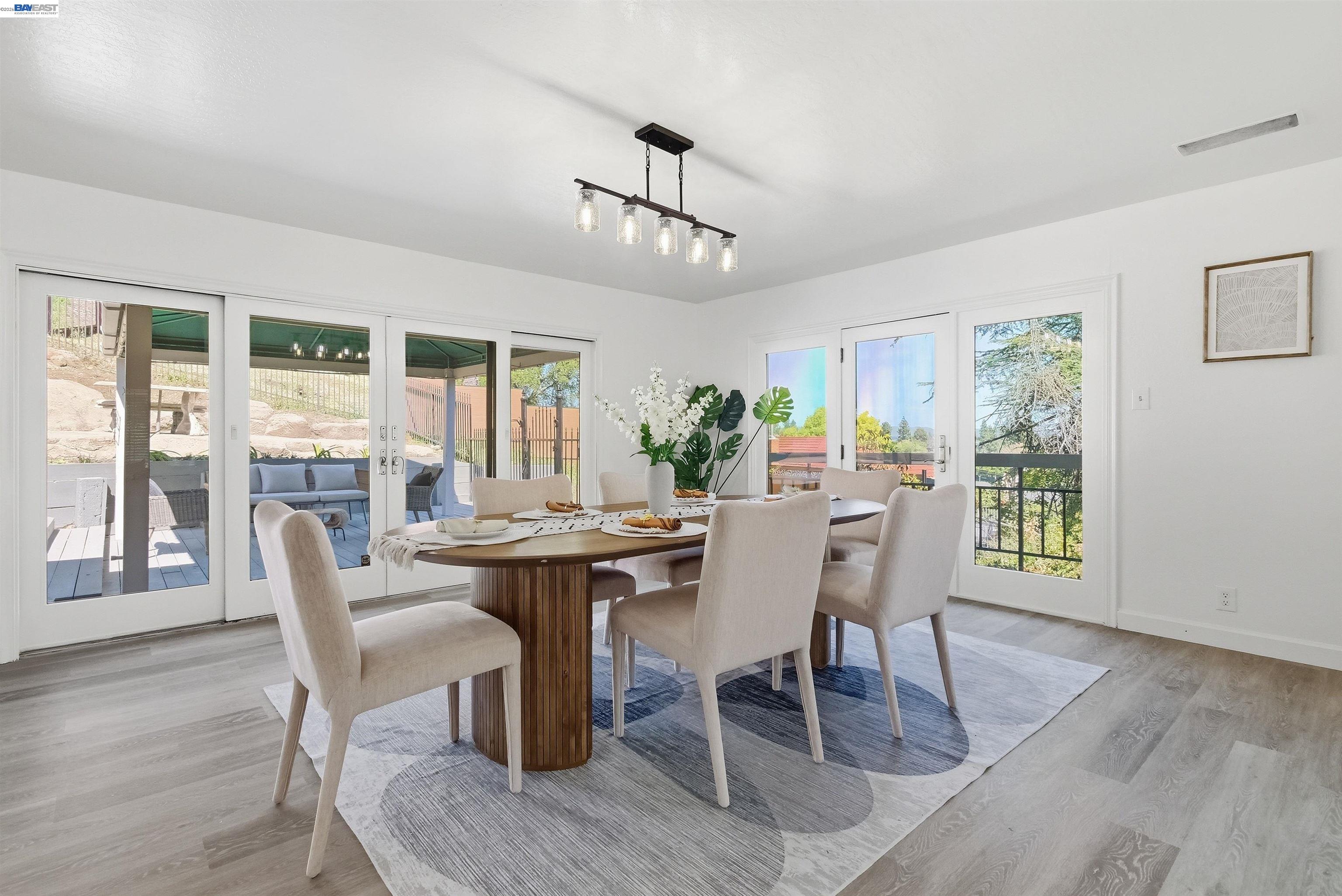 Detail Gallery Image 35 of 60 For 536 Golf Club Rd, Pleasant Hill,  CA 94523 - 3 Beds | 3 Baths