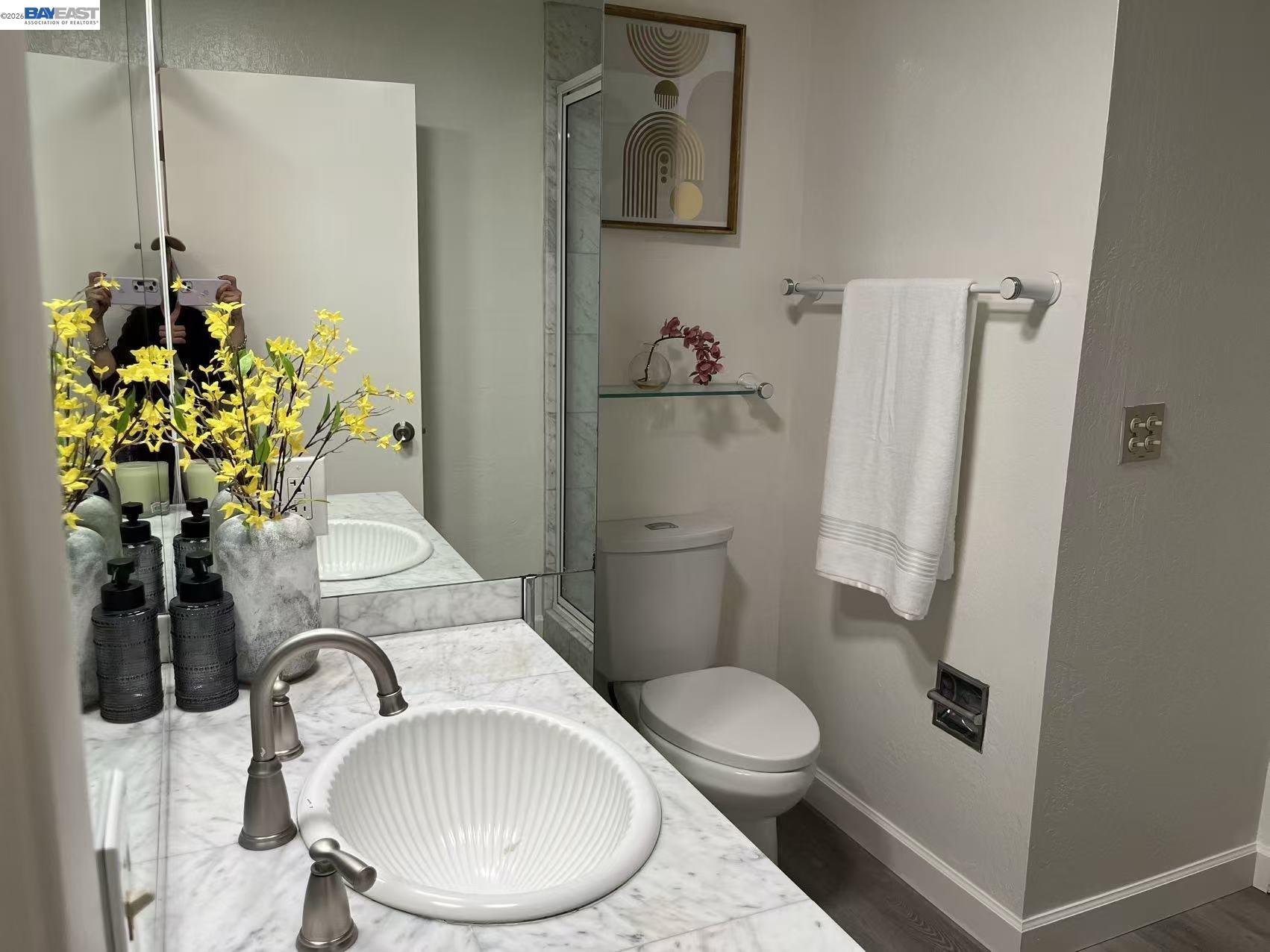 Detail Gallery Image 5 of 5 For 536 Golf Club Rd, Pleasant Hill,  CA 94523 - 3 Beds | 3 Baths