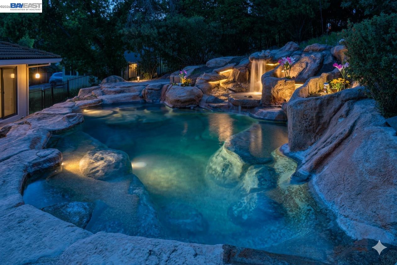 Detail Gallery Image 51 of 60 For 536 Golf Club Rd, Pleasant Hill,  CA 94523 - 3 Beds | 3 Baths