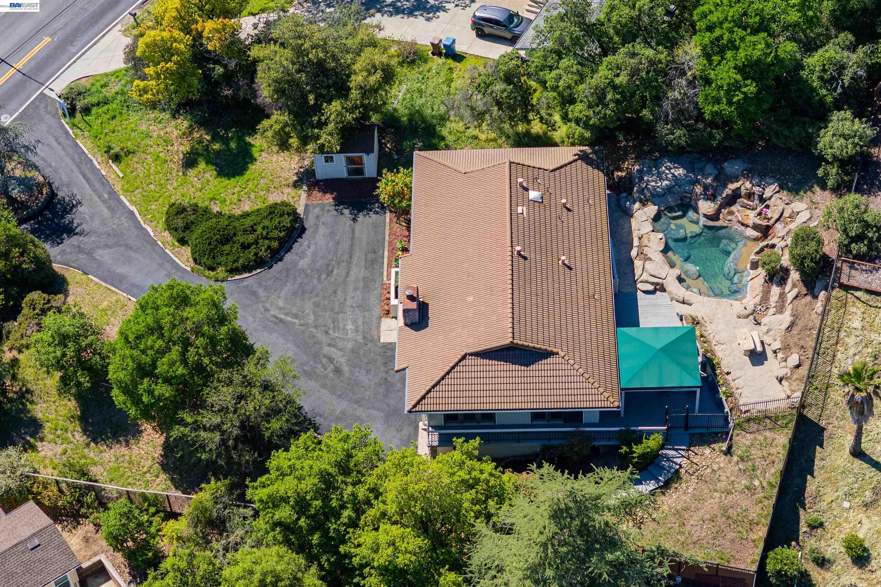 Detail Gallery Image 59 of 60 For 536 Golf Club Rd, Pleasant Hill,  CA 94523 - 3 Beds | 3 Baths