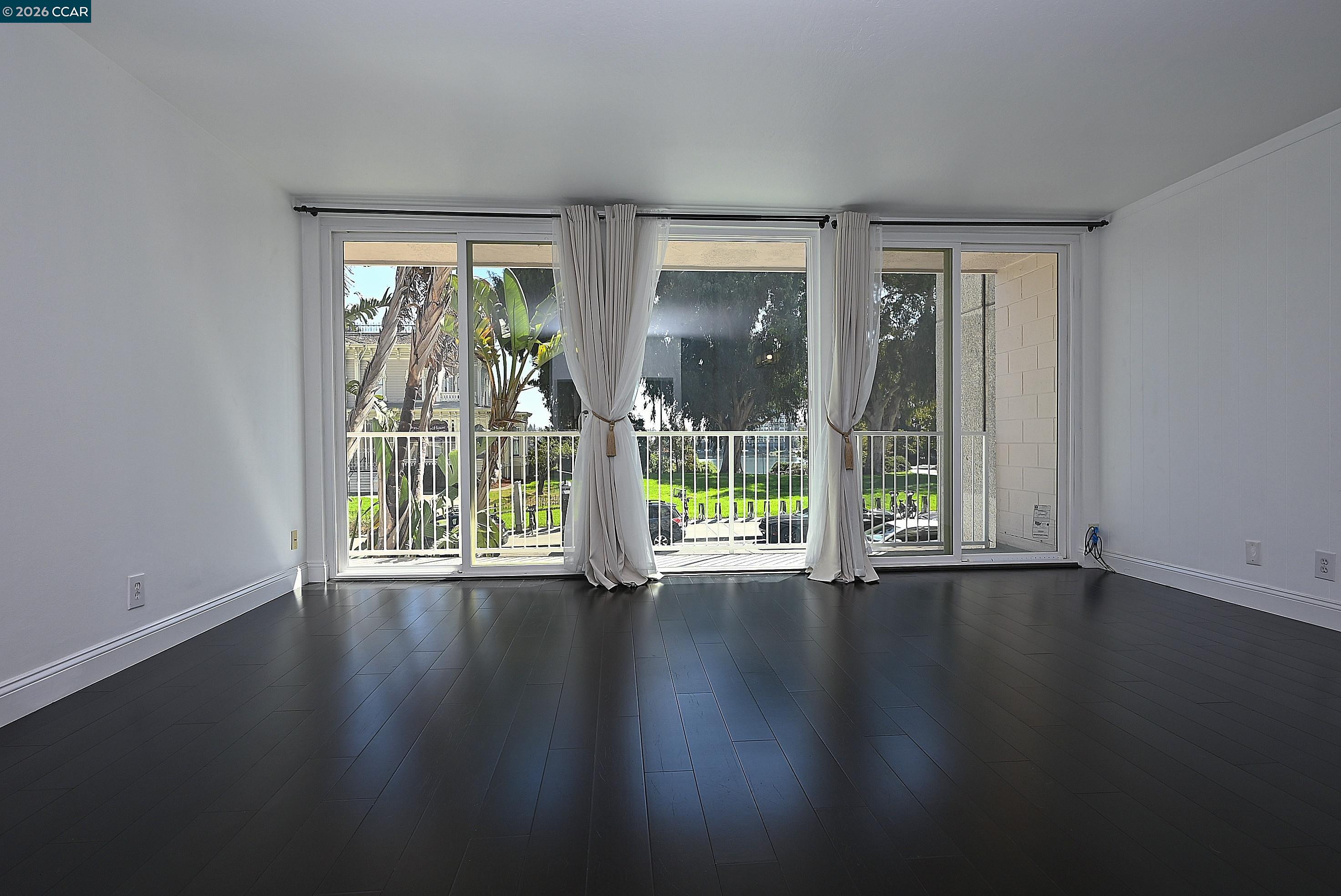 Photo #8: 41125642 Listing: Photo #8