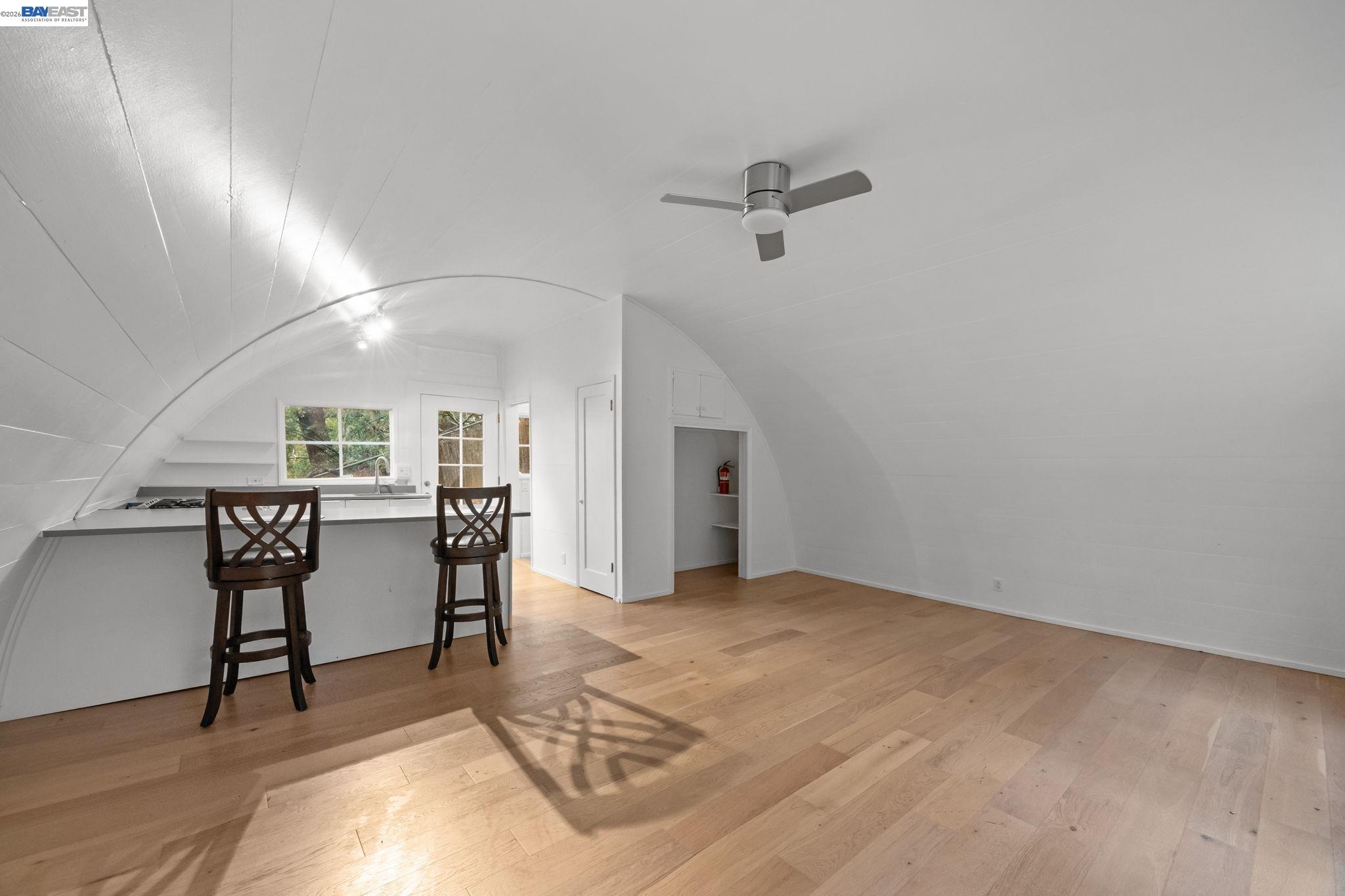 Detail Gallery Image 21 of 32 For 2976 Joaquin Miller Rd, Oakland,  CA 94602 - 2 Beds | 2 Baths