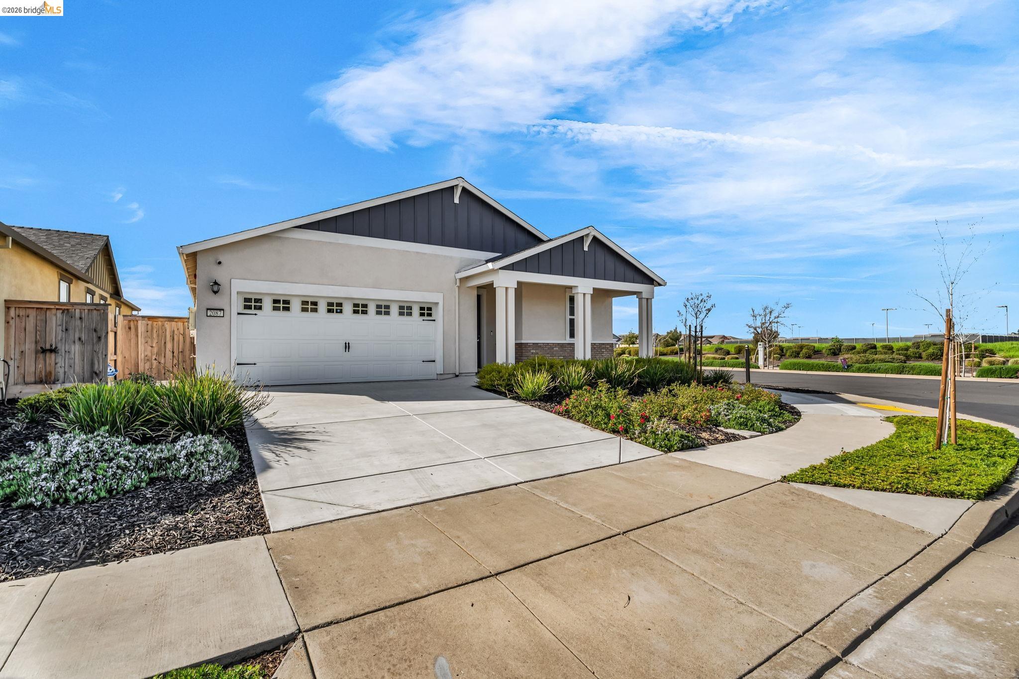 Detail Gallery Image 2 of 51 For 2087 Stars Dr, Rio Vista,  CA 94571 - 3 Beds | 2 Baths