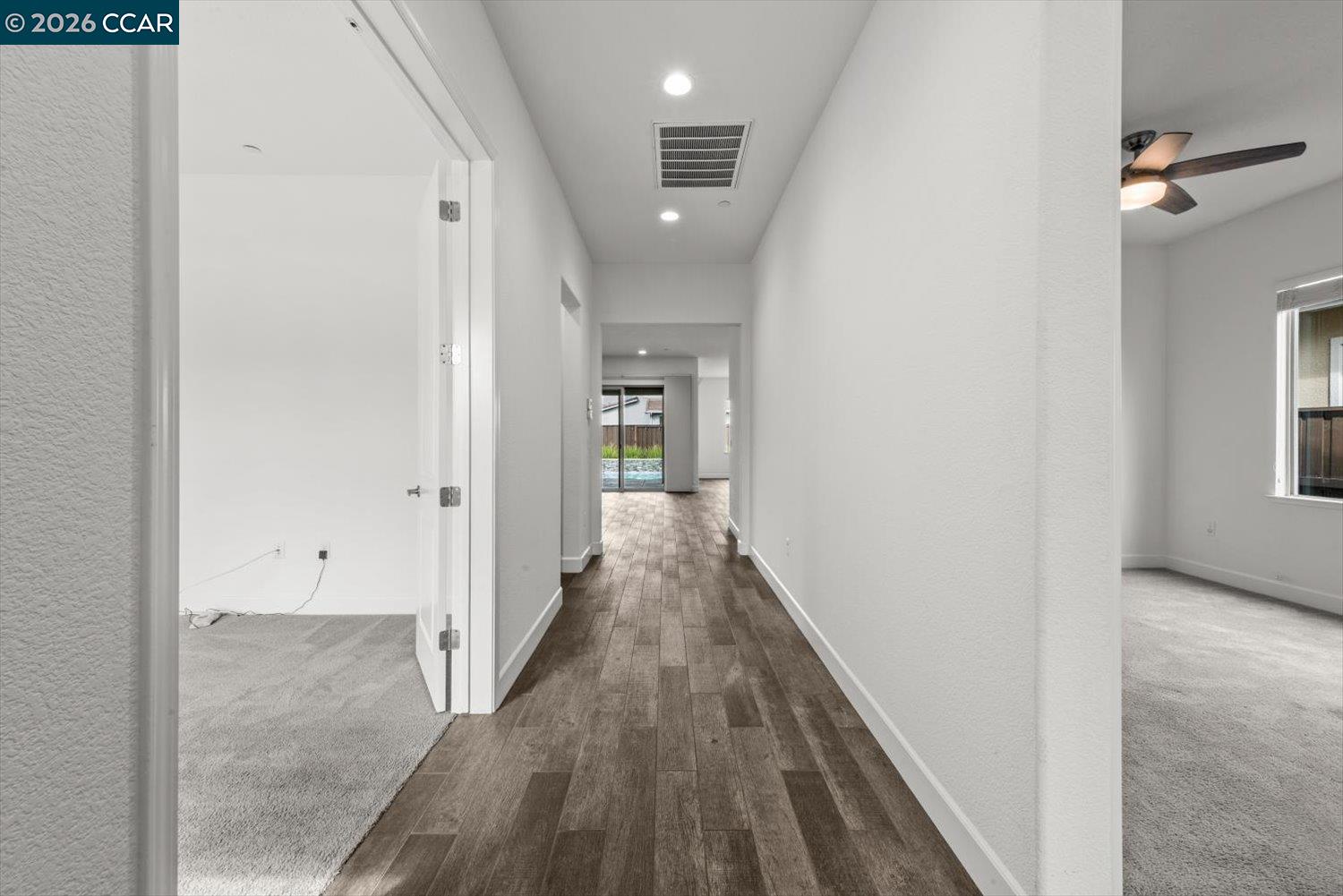 Detail Gallery Image 4 of 60 For 9466 Davenport Cir, Discovery Bay,  CA 94505 - 3 Beds | 2/1 Baths