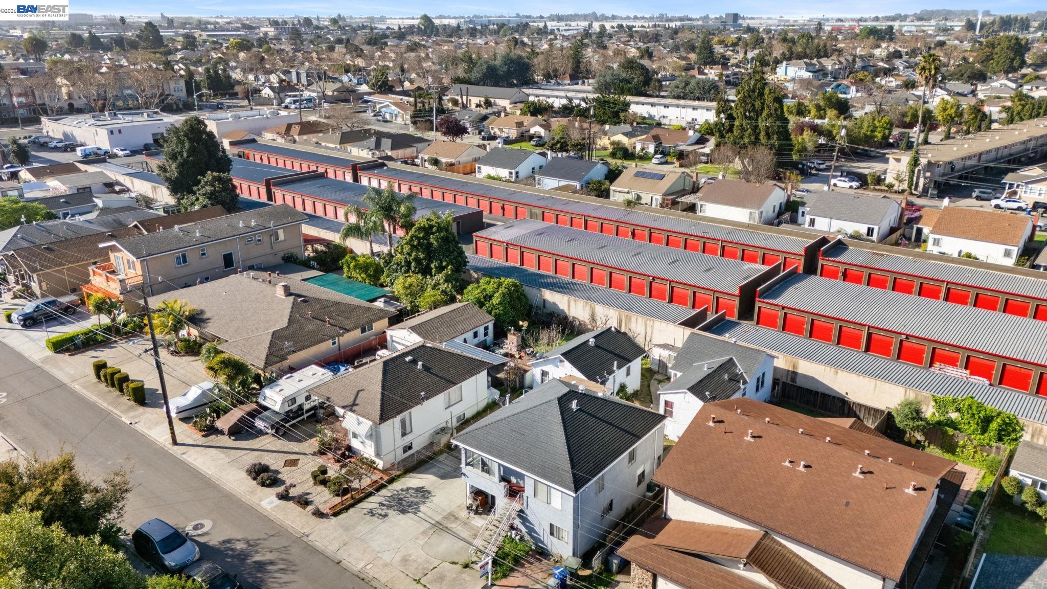 Detail Gallery Image 19 of 27 For 209 Dabner St, San Leandro,  CA 94577 - 8 Beds | 4 Baths