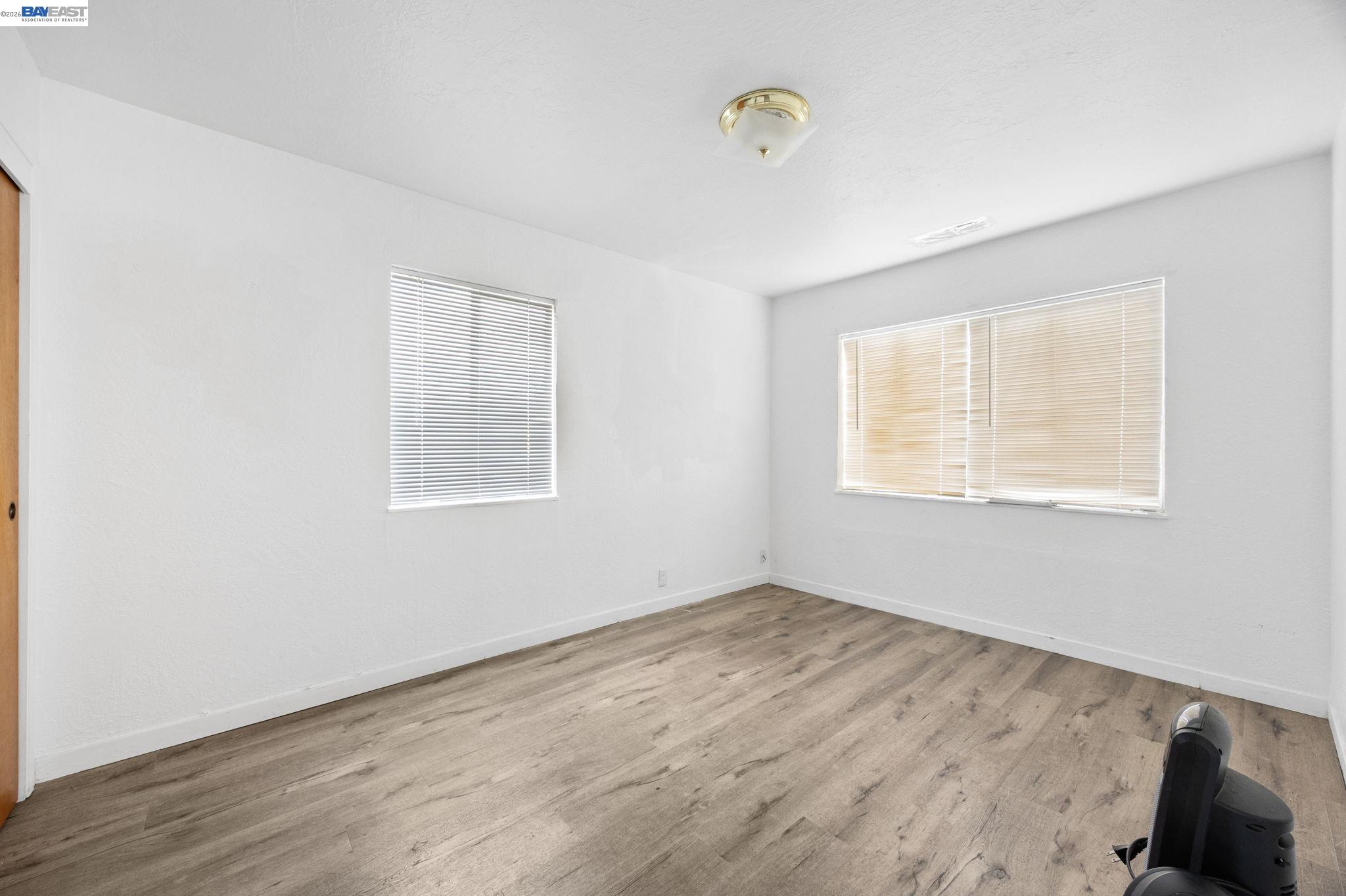 Detail Gallery Image 5 of 27 For 209 Dabner St, San Leandro,  CA 94577 - 8 Beds | 4 Baths