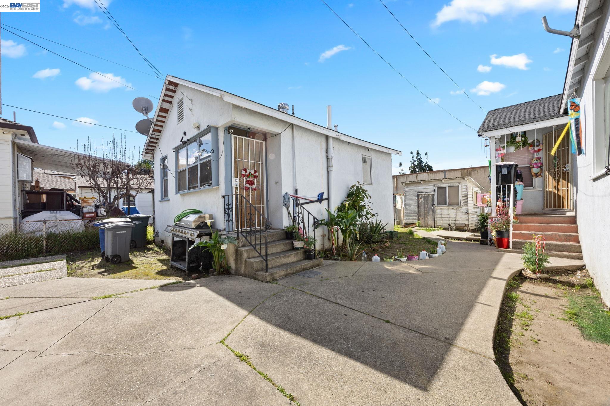 Detail Gallery Image 8 of 27 For 209 Dabner St, San Leandro,  CA 94577 - 8 Beds | 4 Baths