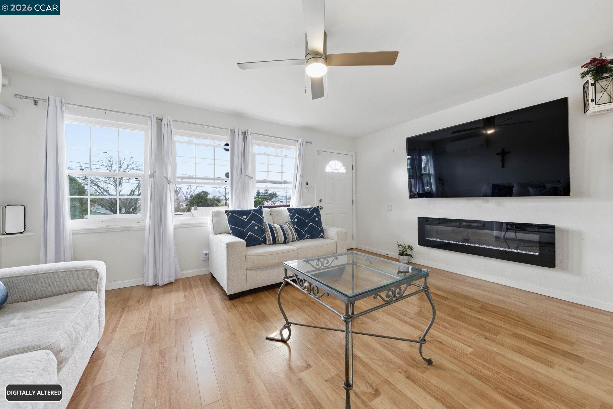 Detail Gallery Image 11 of 44 For 1925 Solano Way, Concord,  CA 94520 - 2 Beds | 1 Baths