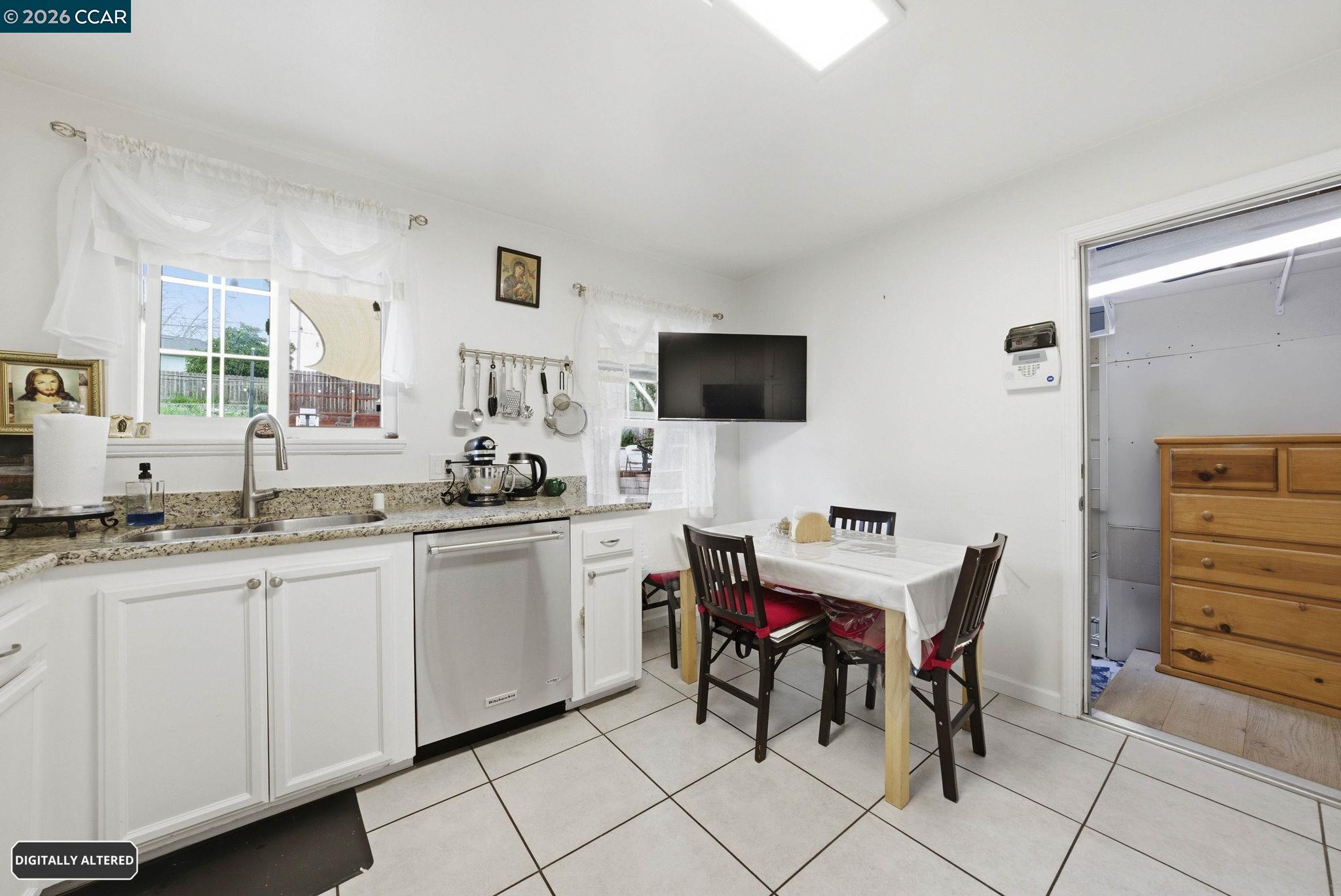 Detail Gallery Image 15 of 44 For 1925 Solano Way, Concord,  CA 94520 - 2 Beds | 1 Baths