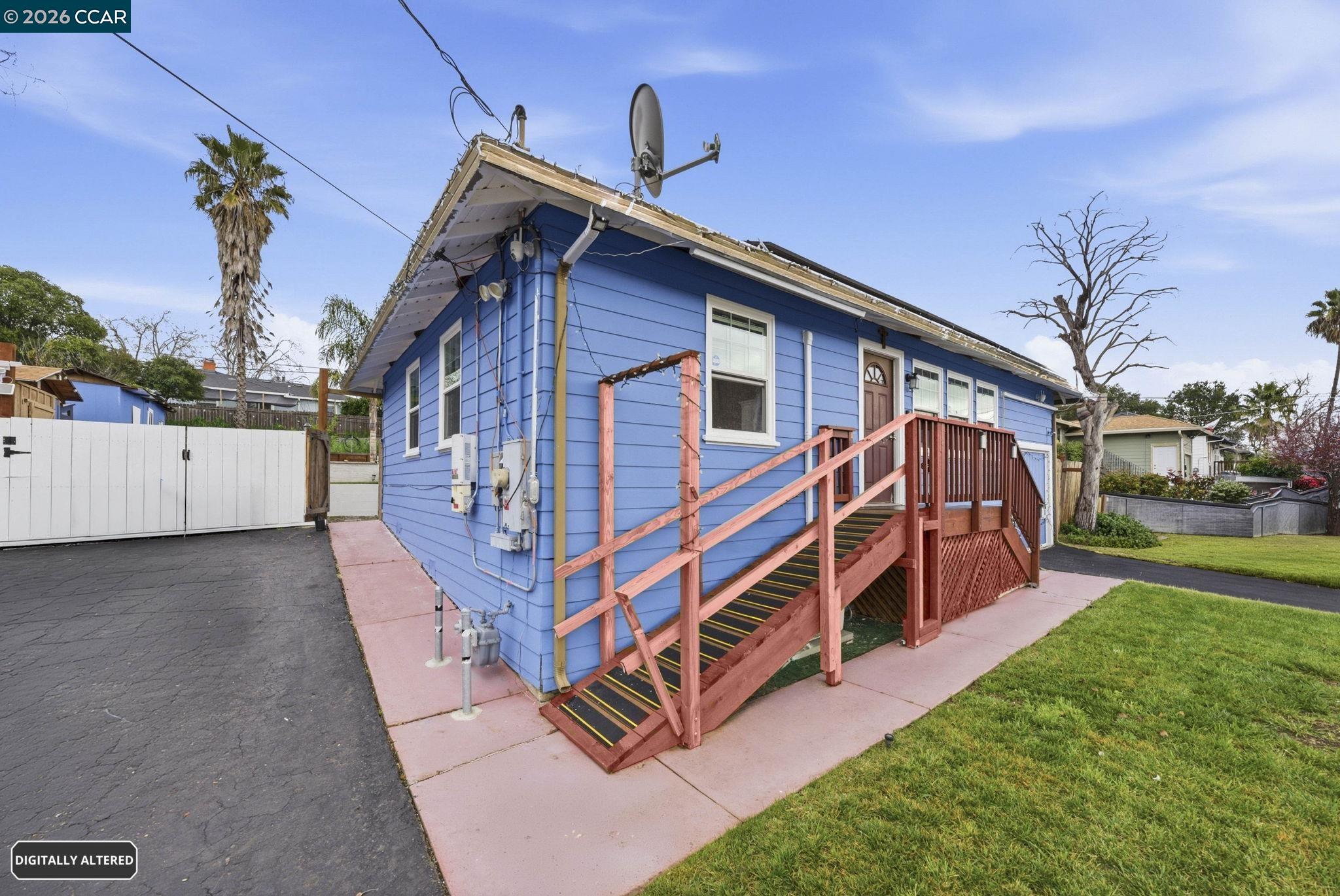 Detail Gallery Image 3 of 44 For 1925 Solano Way, Concord,  CA 94520 - 2 Beds | 1 Baths