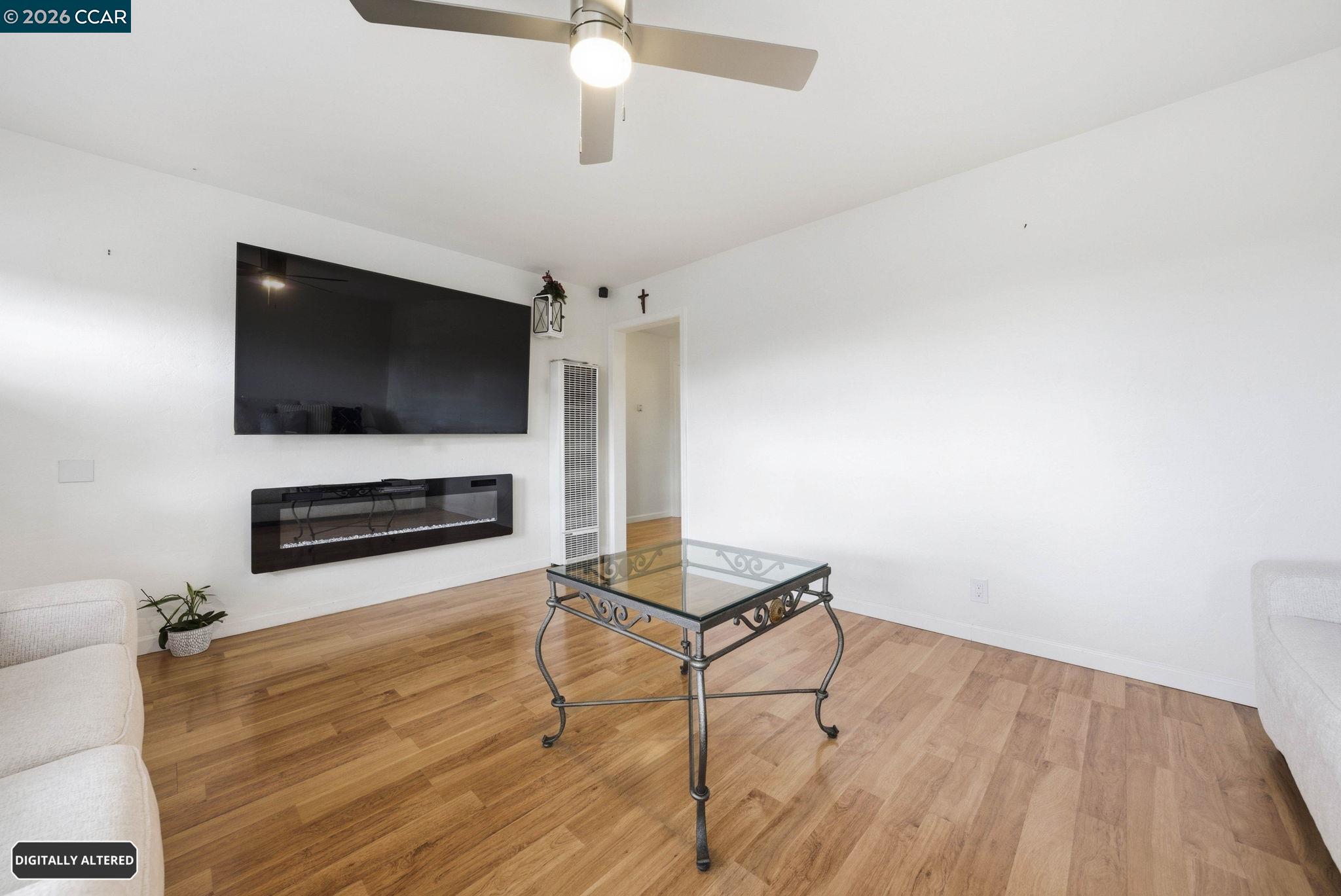 Detail Gallery Image 7 of 44 For 1925 Solano Way, Concord,  CA 94520 - 2 Beds | 1 Baths