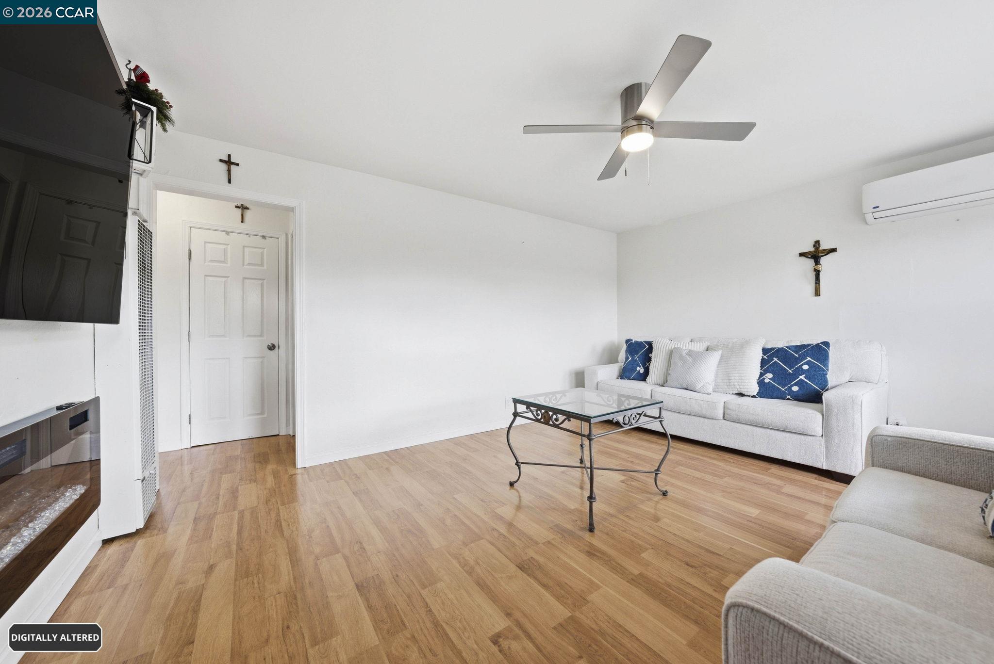 Detail Gallery Image 8 of 44 For 1925 Solano Way, Concord,  CA 94520 - 2 Beds | 1 Baths