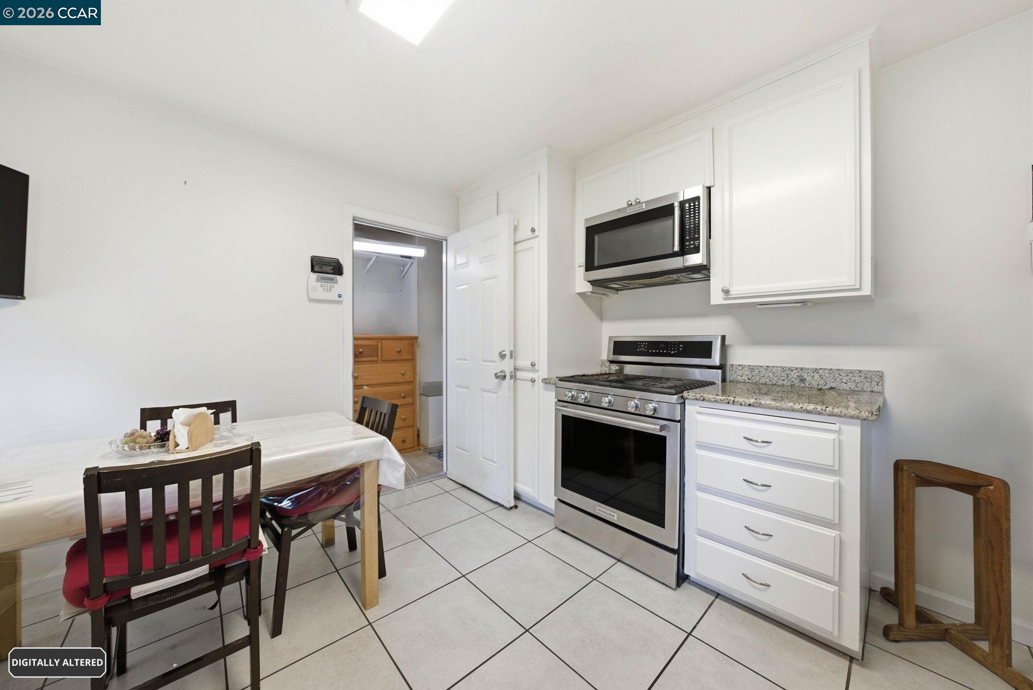 Detail Gallery Image 10 of 44 For 1925 Solano Way, Concord,  CA 94520 - 2 Beds | 1 Baths