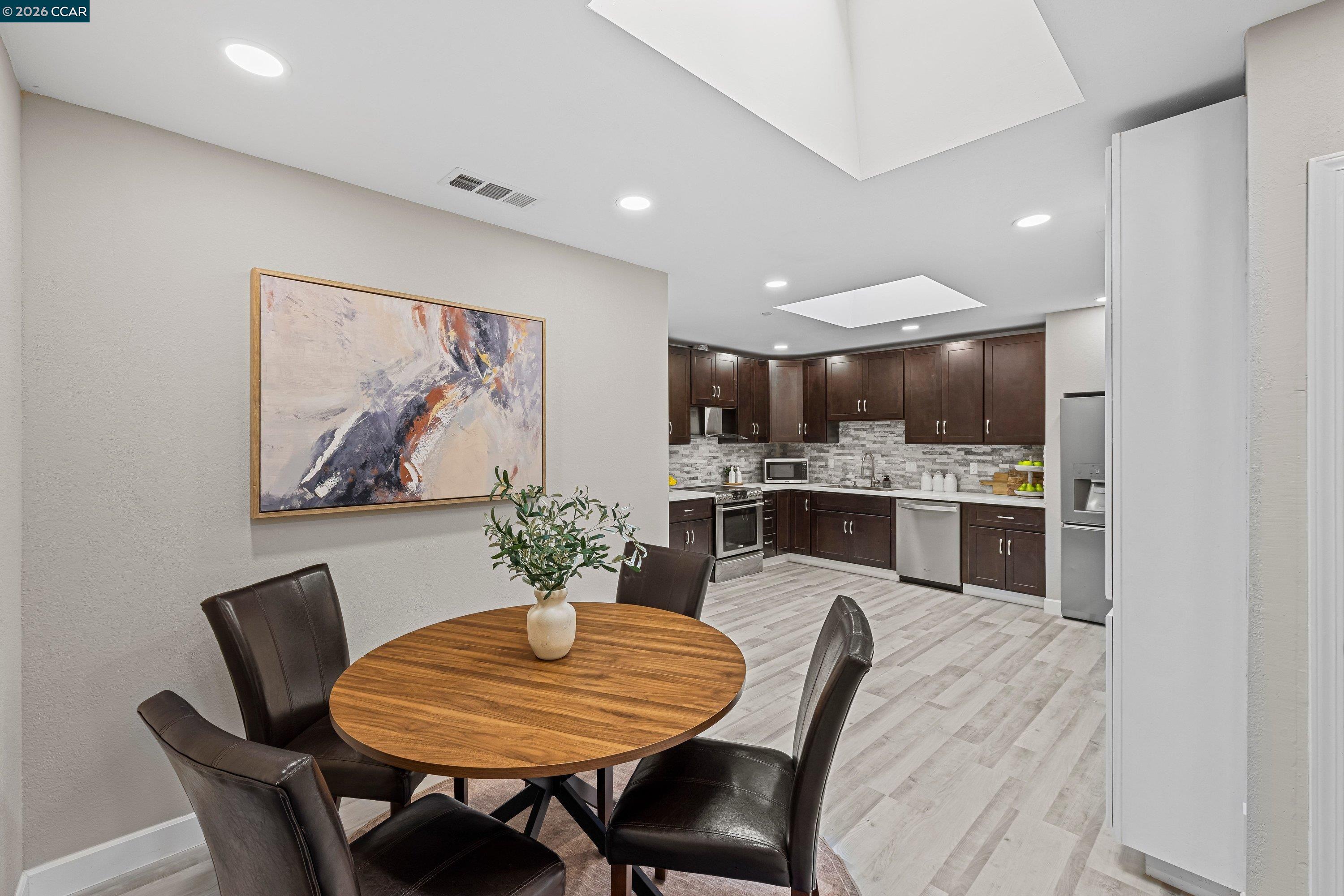 Detail Gallery Image 17 of 48 For 390 Guttenberg St, Daly City,  CA 94014 - 3 Beds | 2 Baths