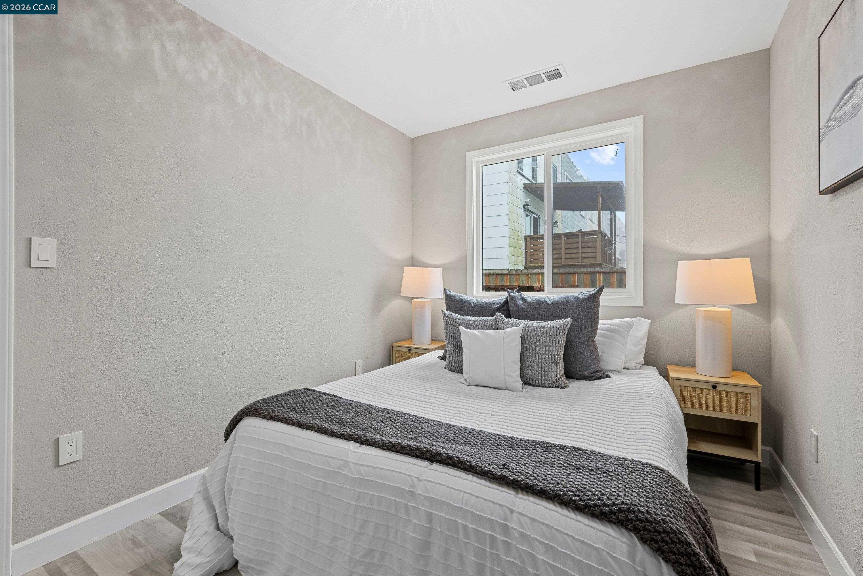 Detail Gallery Image 23 of 48 For 390 Guttenberg St, Daly City,  CA 94014 - 3 Beds | 2 Baths