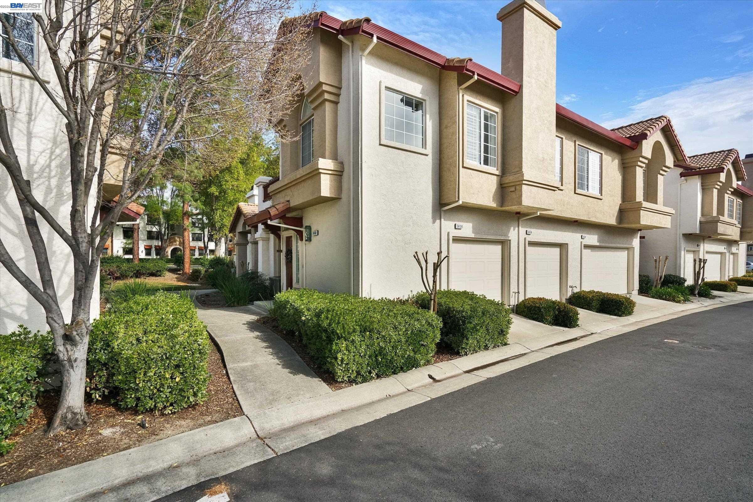 Photo #5: 41125652 Listing: Photo #5