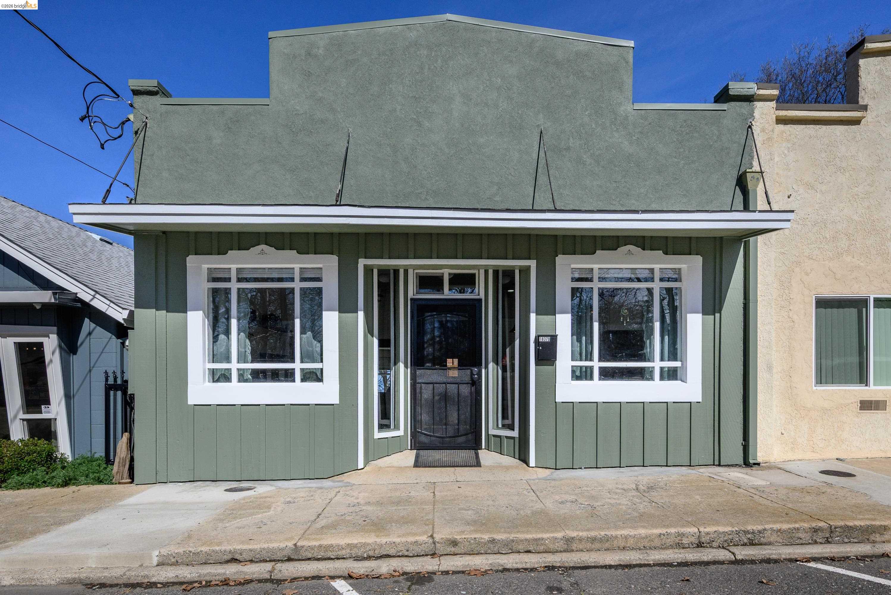 Front Image Thumbnail for EB41125654