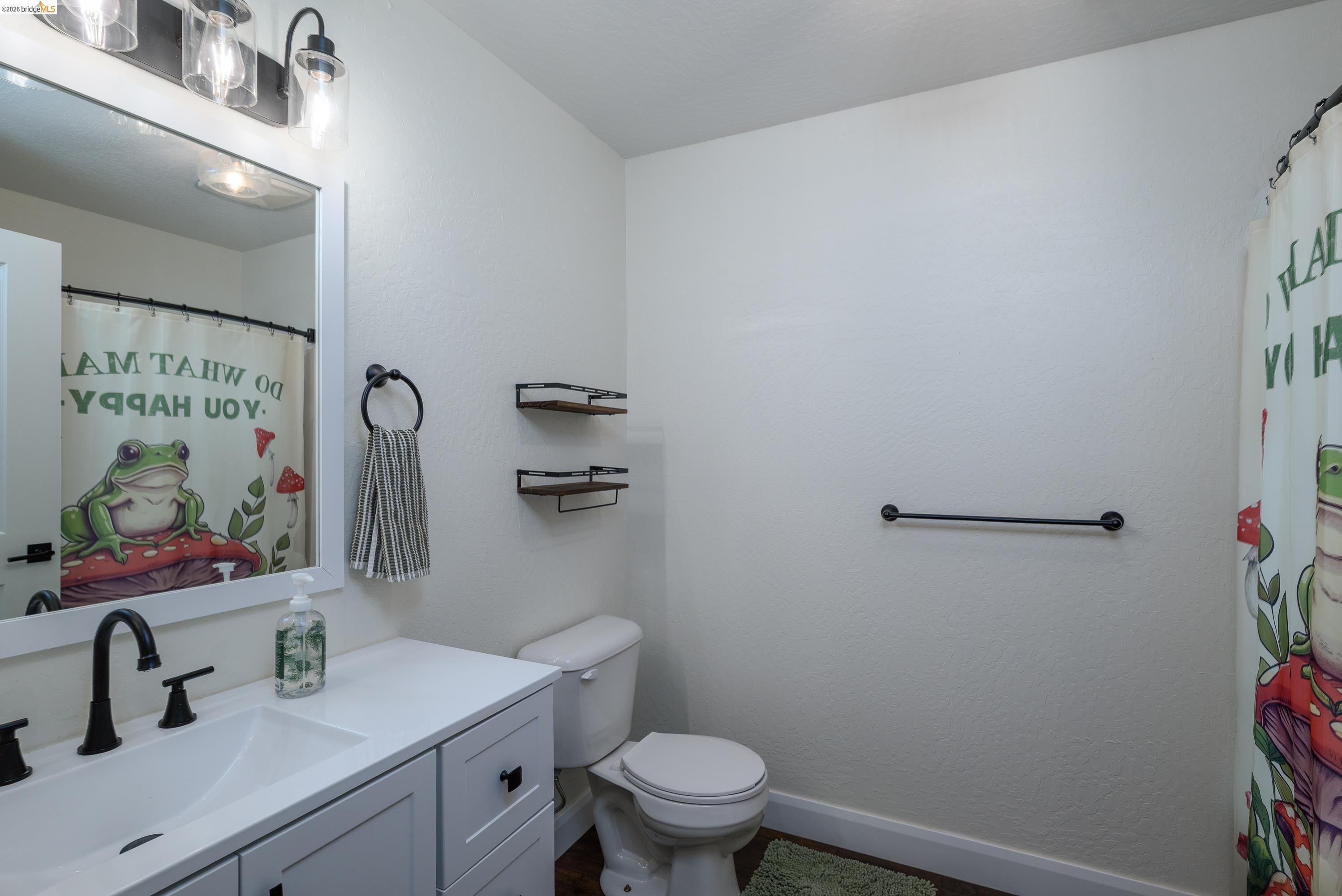 Detail Gallery Image 12 of 32 For 18370 Bay Ave, Tuolumne,  CA 95379 - 2 Beds | 2 Baths