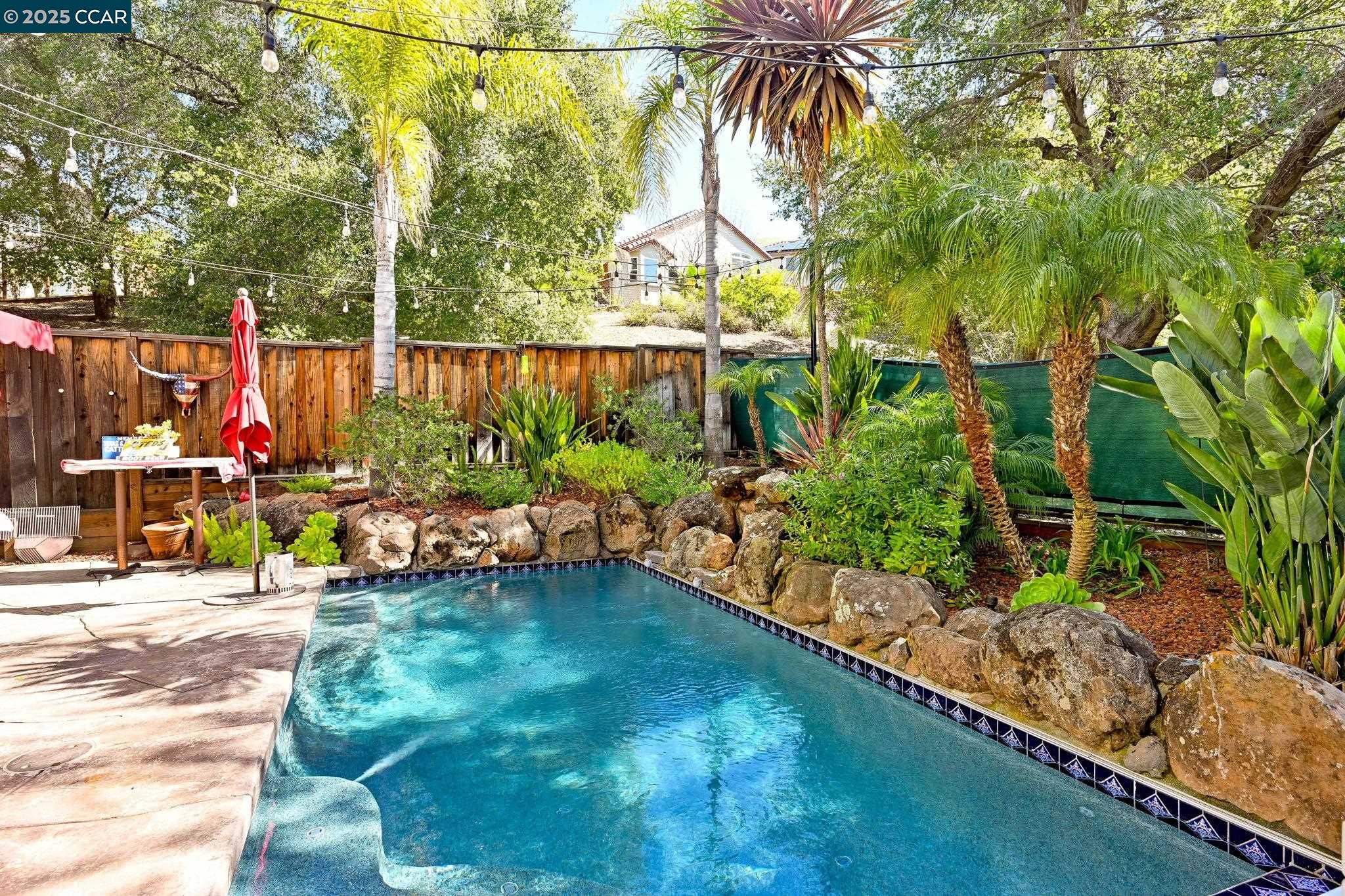 Detail Gallery Image 34 of 42 For 5233 Boulder Ct, Concord,  CA 94521 - 5 Beds | 3 Baths