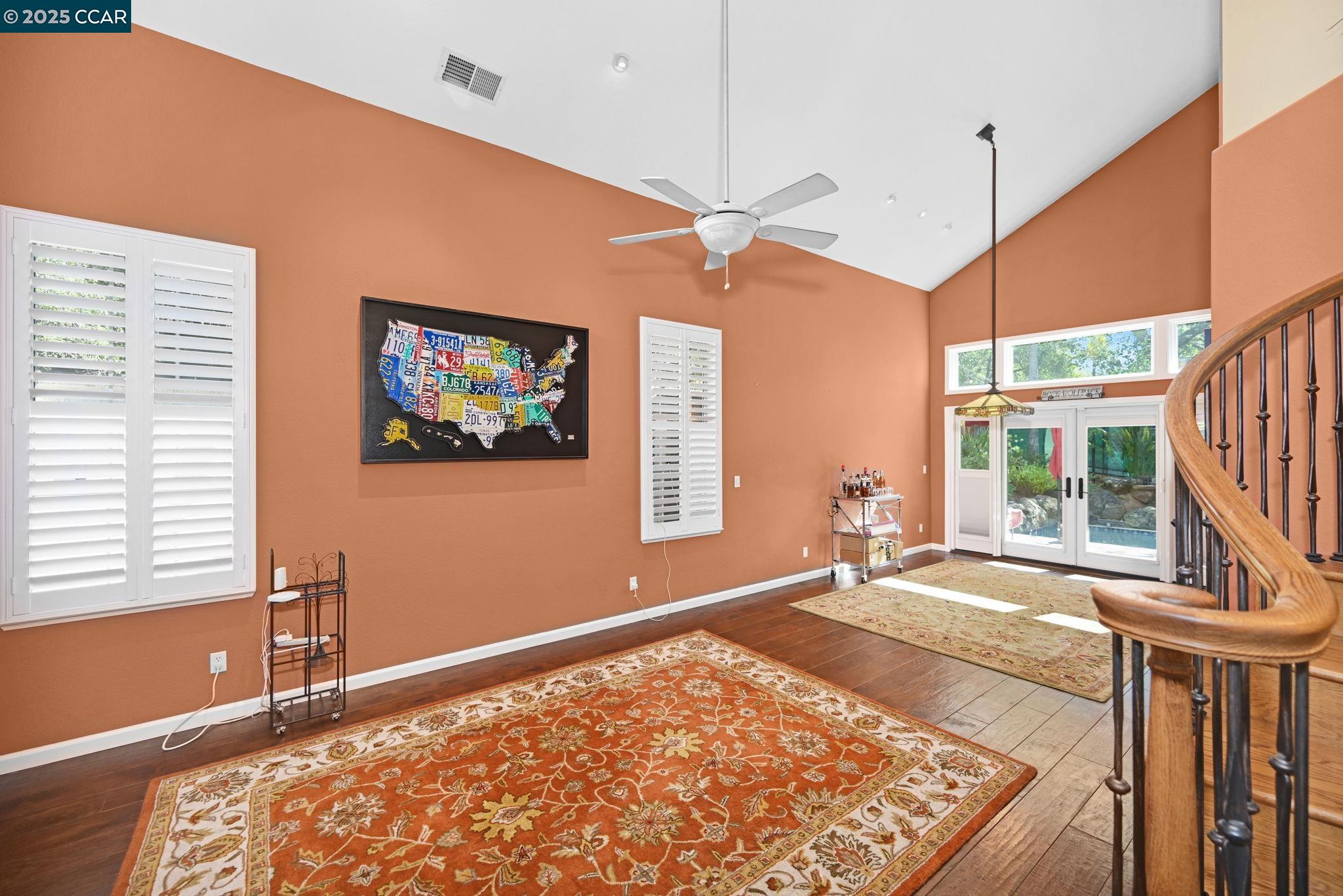 Detail Gallery Image 8 of 42 For 5233 Boulder Ct, Concord,  CA 94521 - 5 Beds | 3 Baths