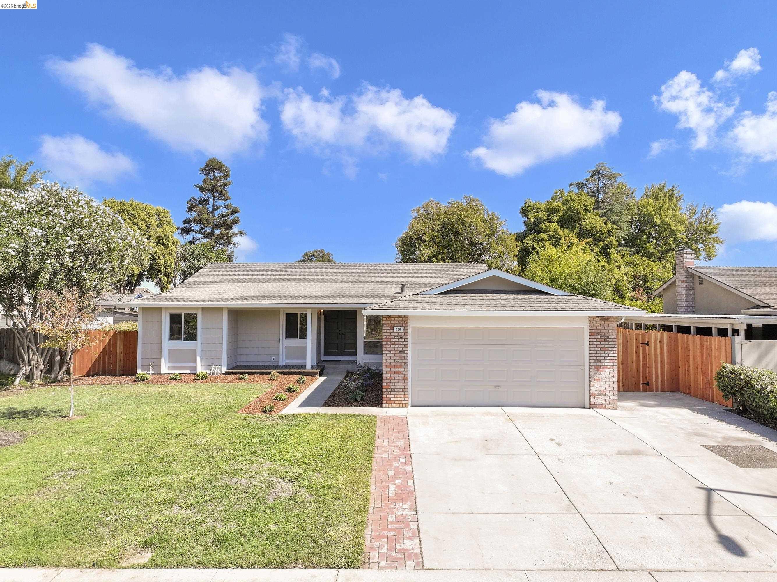 Detail Gallery Image 6 of 35 For 630 Heather Pl, Brentwood,  CA 94513 - 3 Beds | 2 Baths