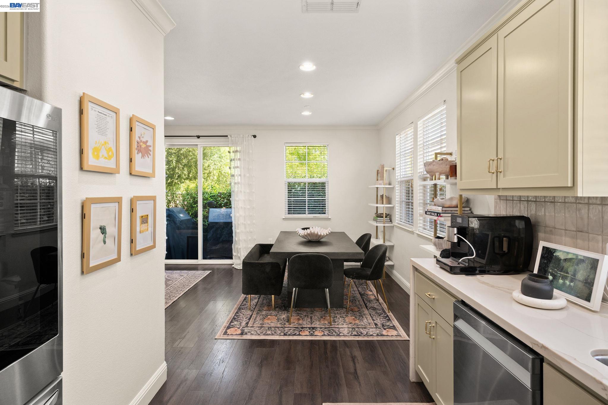 Detail Gallery Image 11 of 36 For 310 Elworthy Ranch Cir, Danville,  CA 94526 - 3 Beds | 2/1 Baths