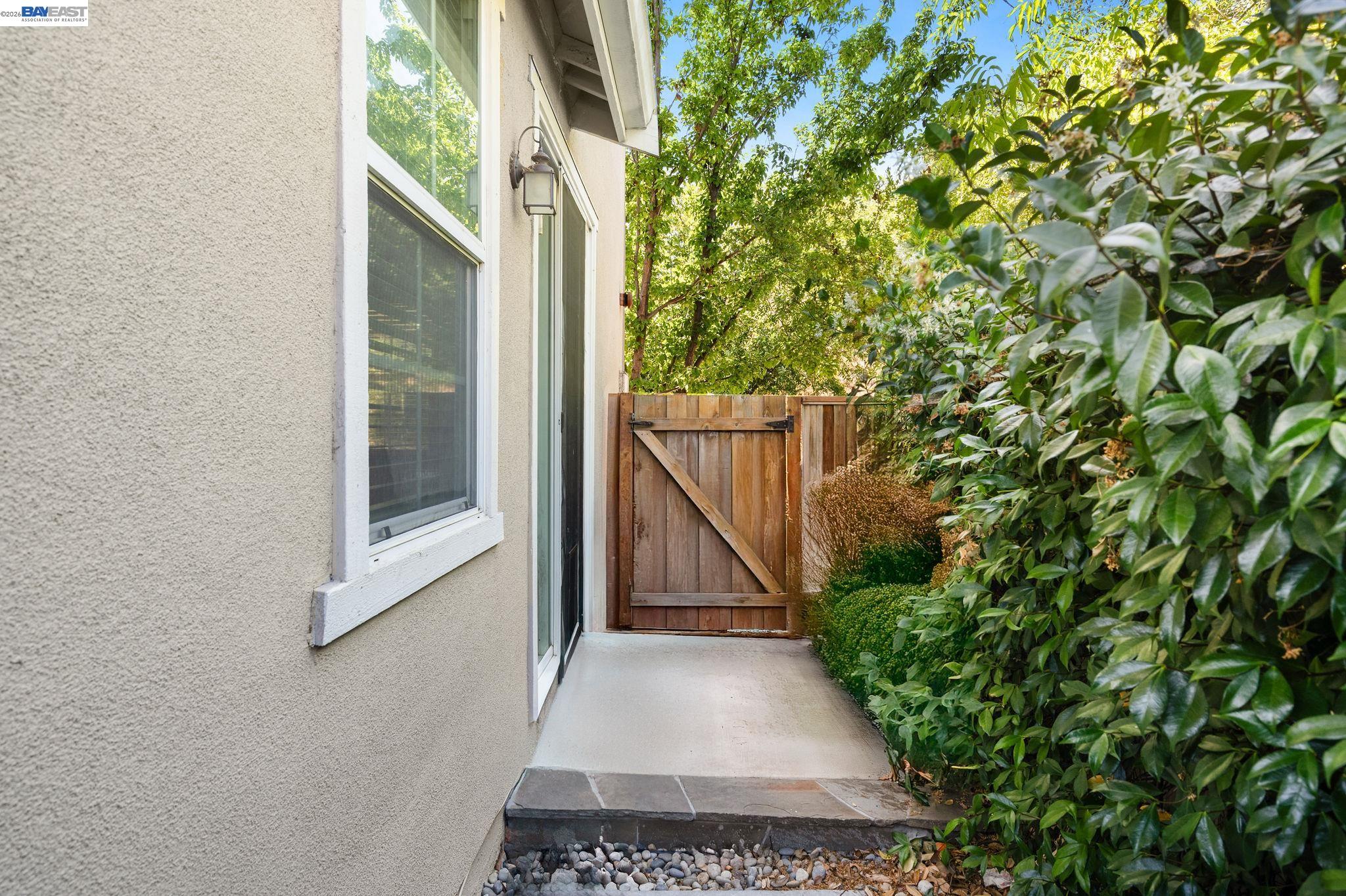 Detail Gallery Image 26 of 36 For 310 Elworthy Ranch Cir, Danville,  CA 94526 - 3 Beds | 2/1 Baths
