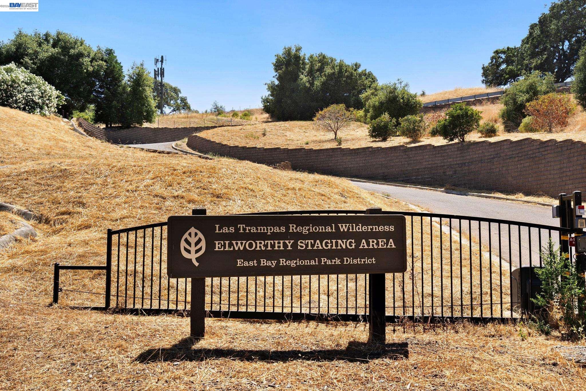 Detail Gallery Image 32 of 36 For 310 Elworthy Ranch Cir, Danville,  CA 94526 - 3 Beds | 2/1 Baths