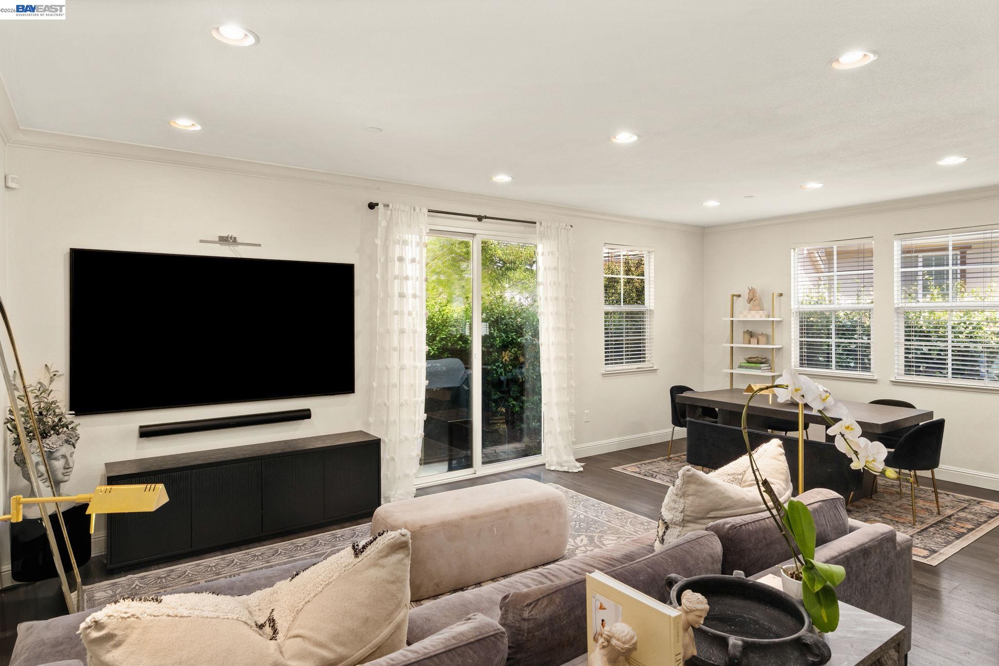 Detail Gallery Image 6 of 36 For 310 Elworthy Ranch Cir, Danville,  CA 94526 - 3 Beds | 2/1 Baths