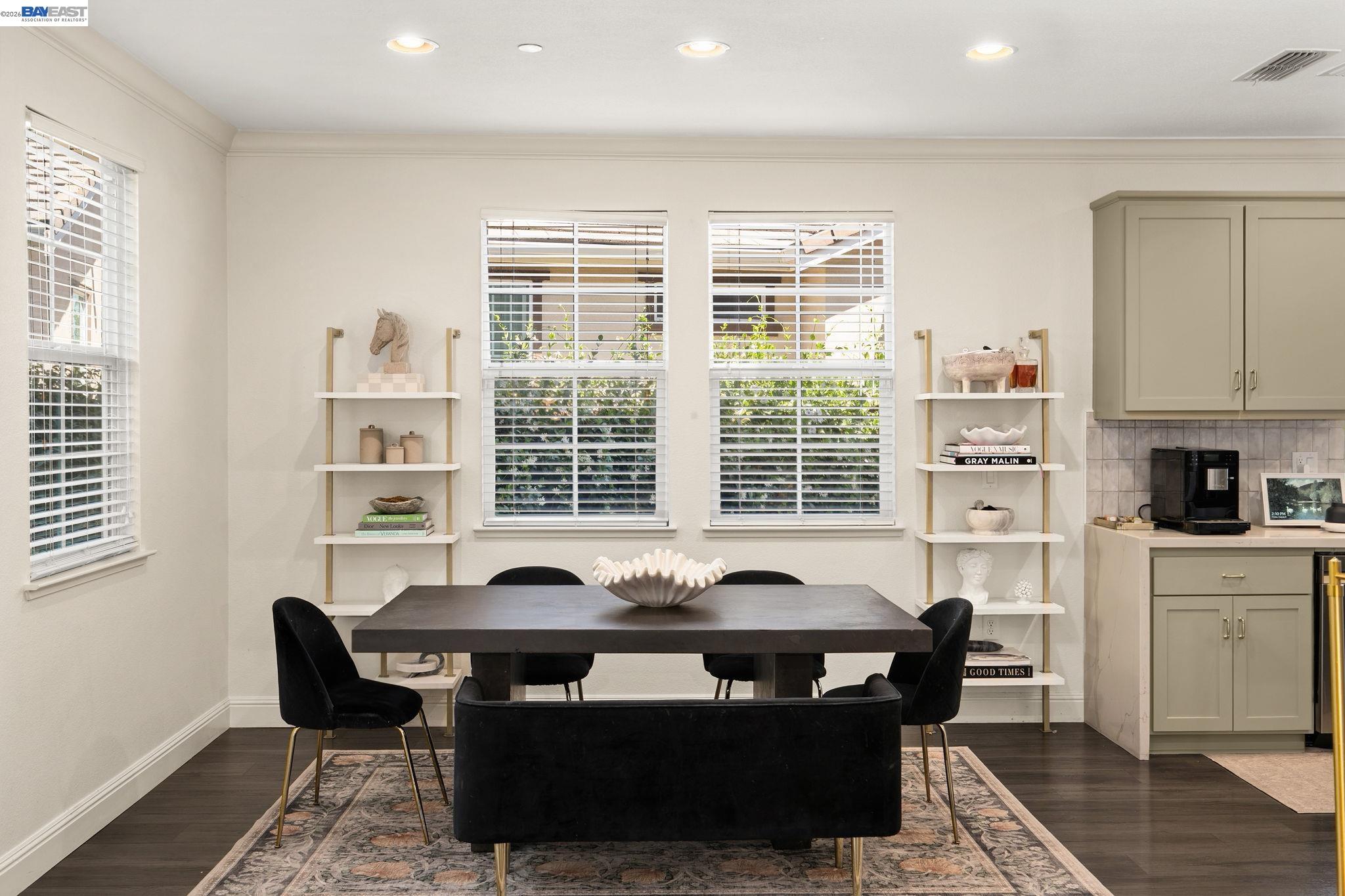 Detail Gallery Image 8 of 36 For 310 Elworthy Ranch Cir, Danville,  CA 94526 - 3 Beds | 2/1 Baths