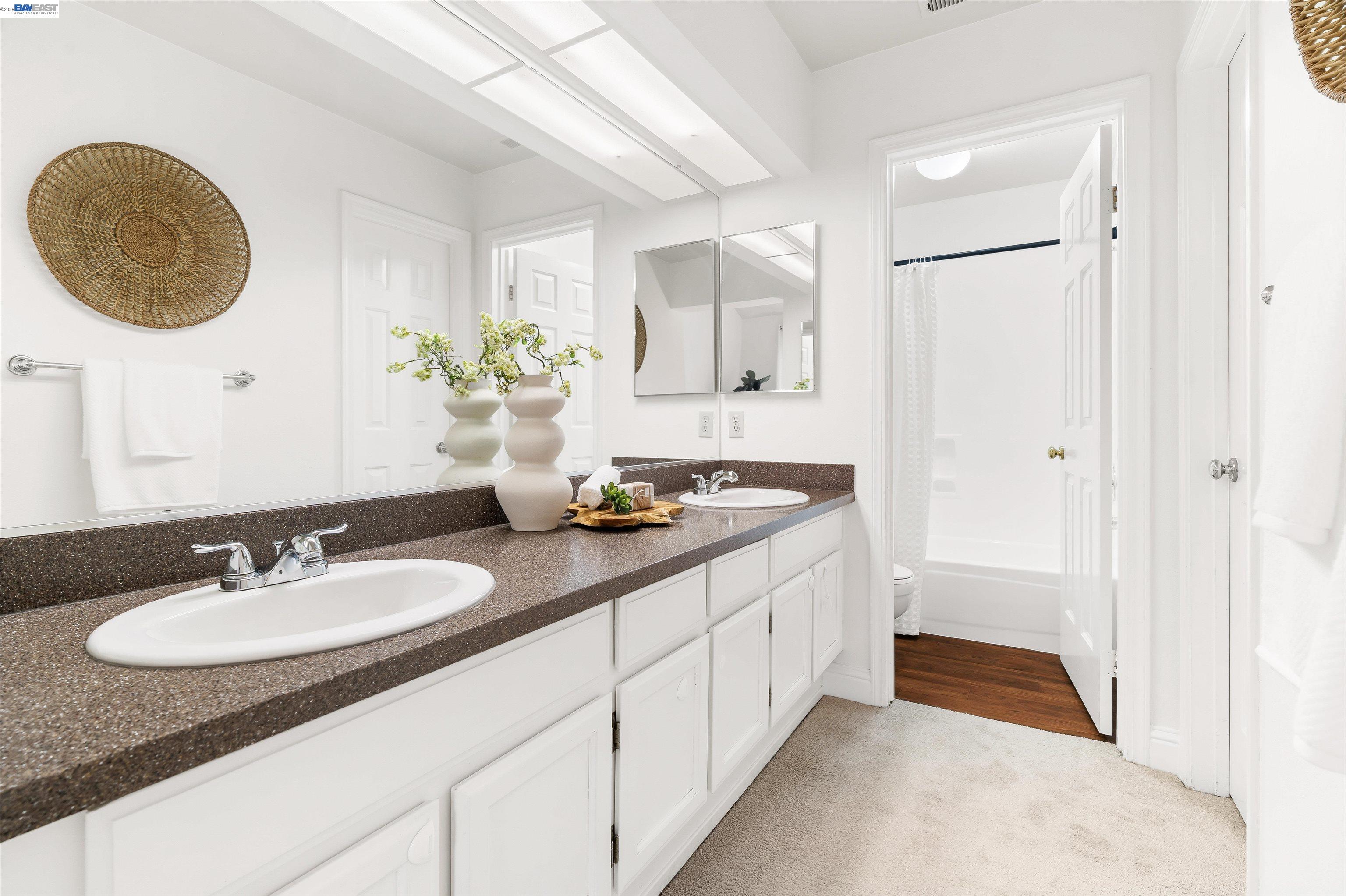 Photo #28: 41125662 Listing: Photo #28