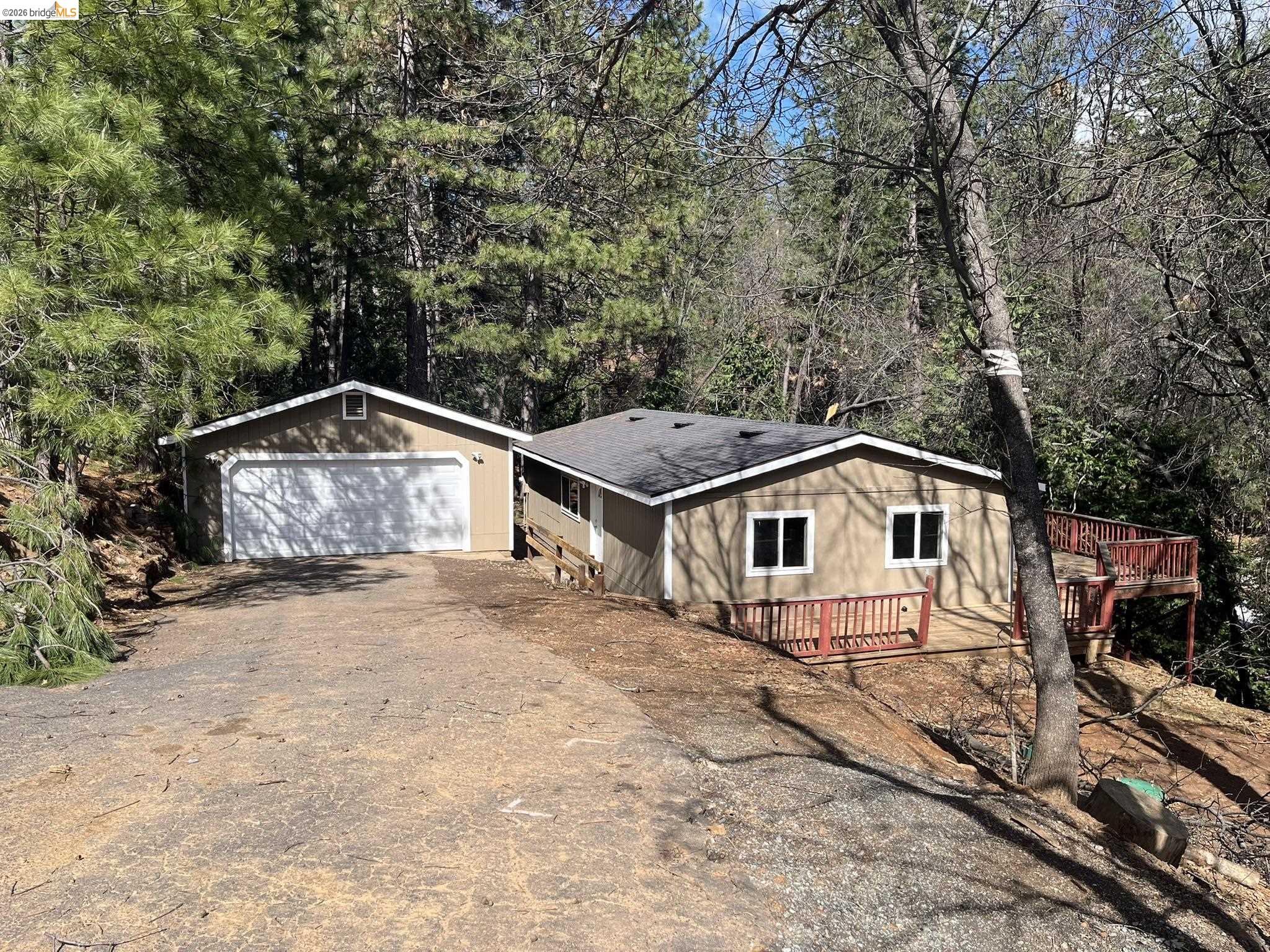 Detail Gallery Image 2 of 40 For 23981 Oxbow Ln, Sonora,  CA 95370 - 3 Beds | 2 Baths