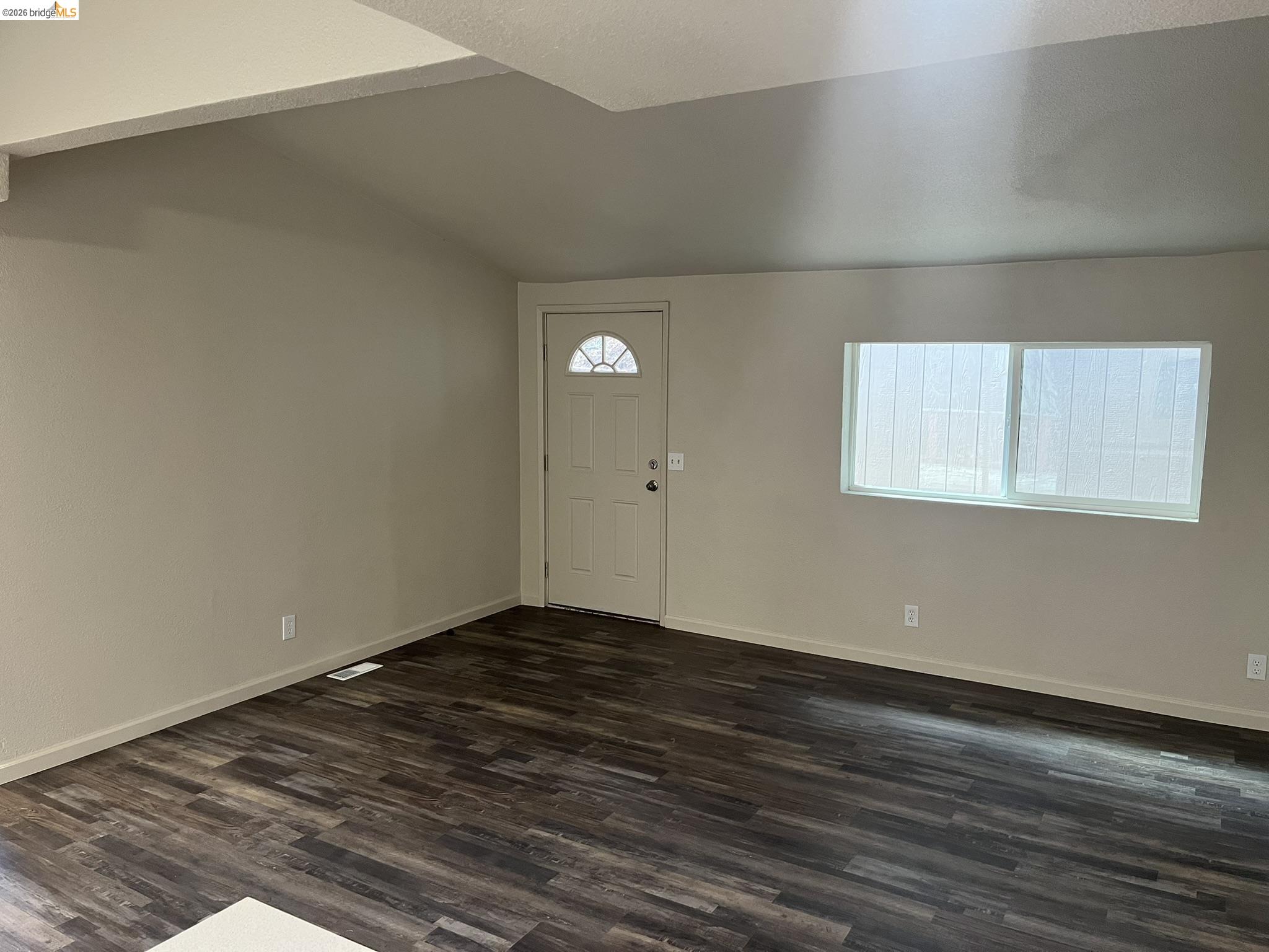 Detail Gallery Image 6 of 40 For 23981 Oxbow Ln, Sonora,  CA 95370 - 3 Beds | 2 Baths