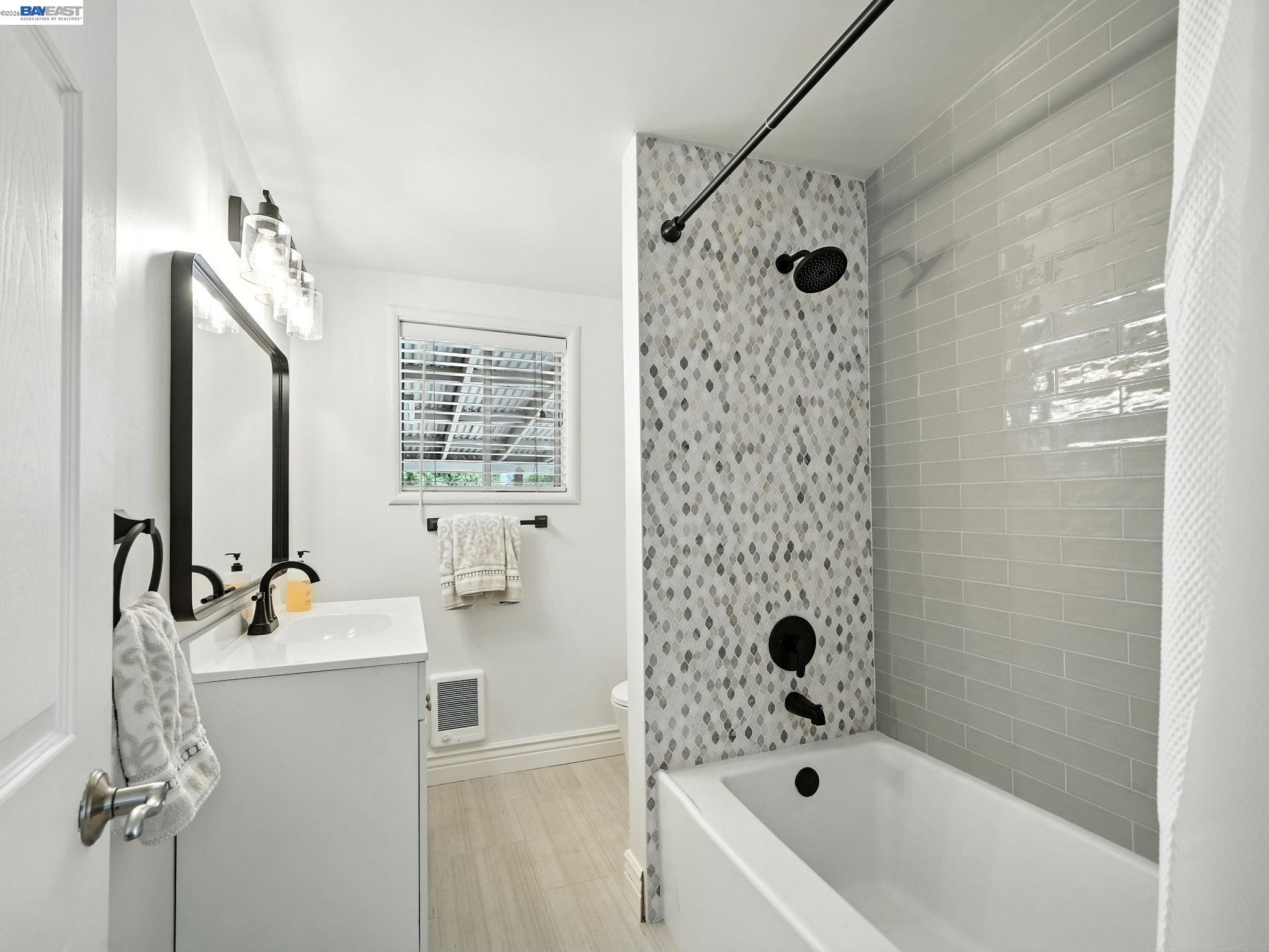 Detail Gallery Image 15 of 34 For 772 Mcleod St, Livermore,  CA 94550 - 2 Beds | 1 Baths