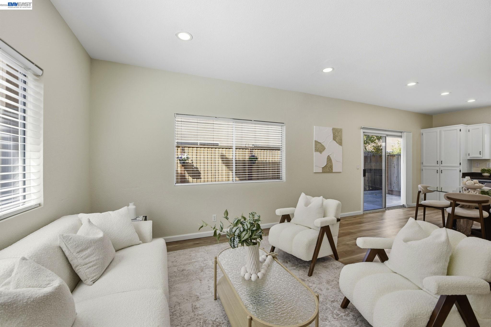 Detail Gallery Image 5 of 49 For 1085 La Brea Ter, Union City,  CA 94587 - 3 Beds | 2/1 Baths